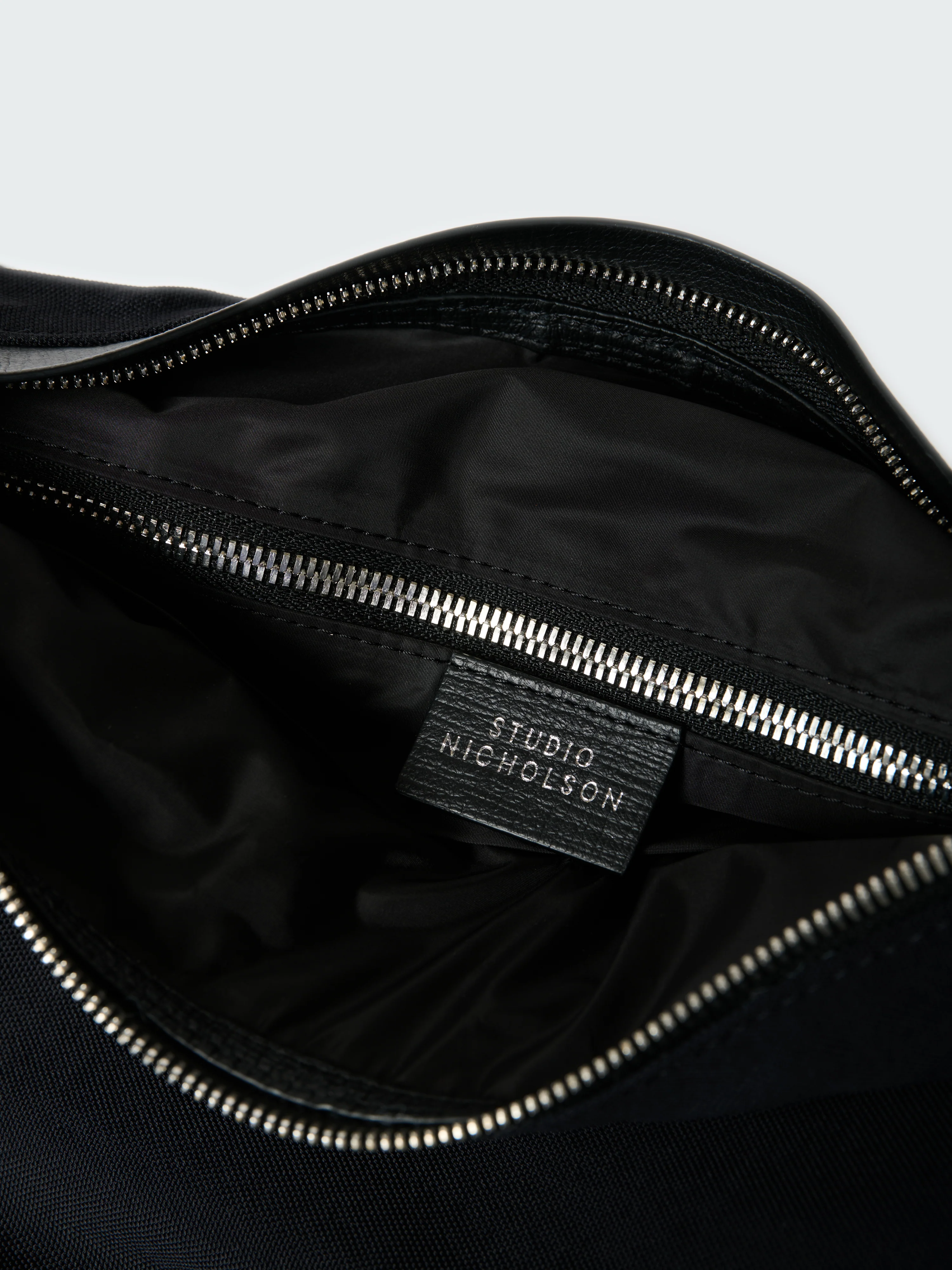 Airport Bag Medium in Black - Image 7
