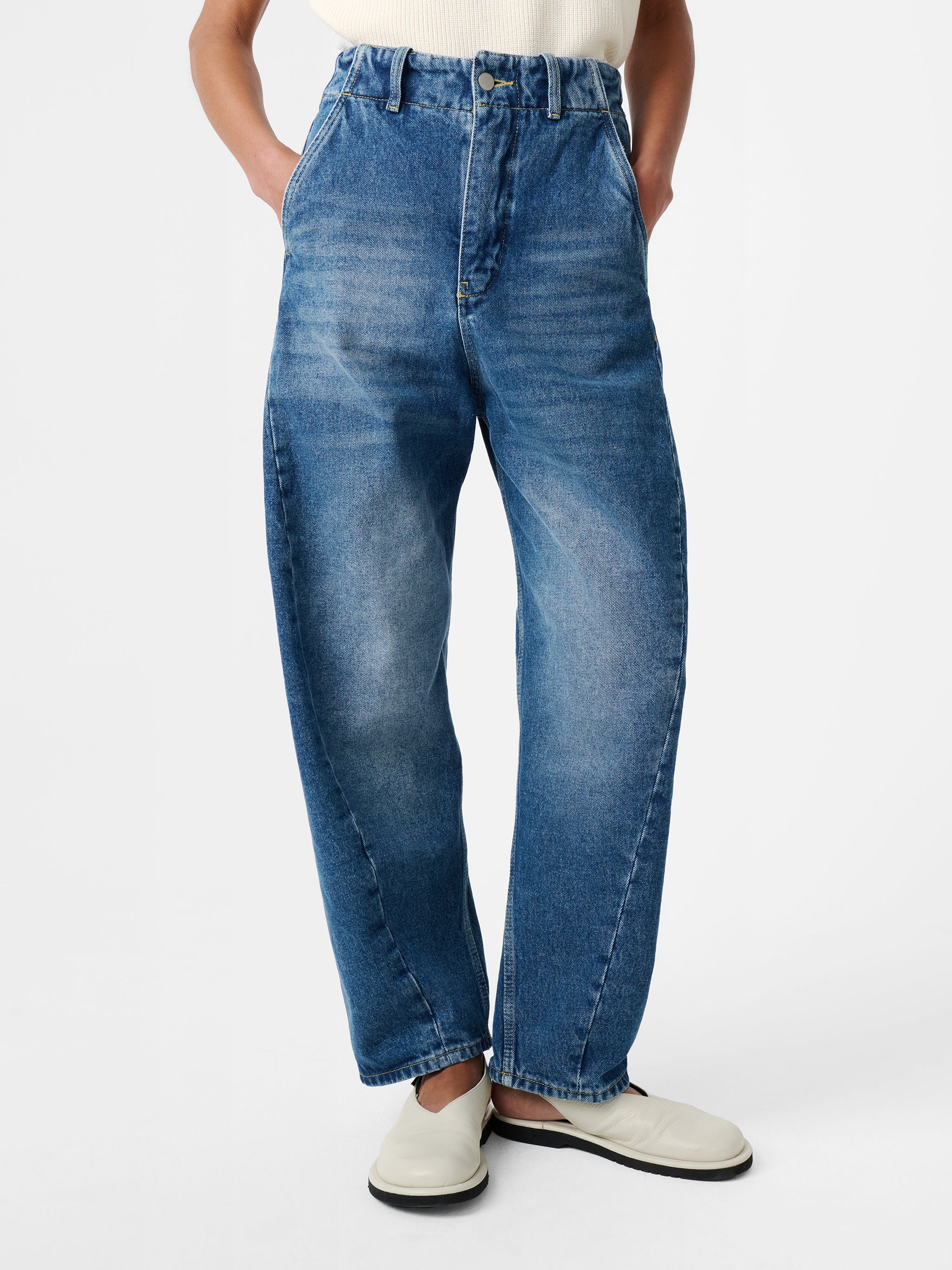 Akerman Denim Pant in Worn Wash Indigo - Image 4