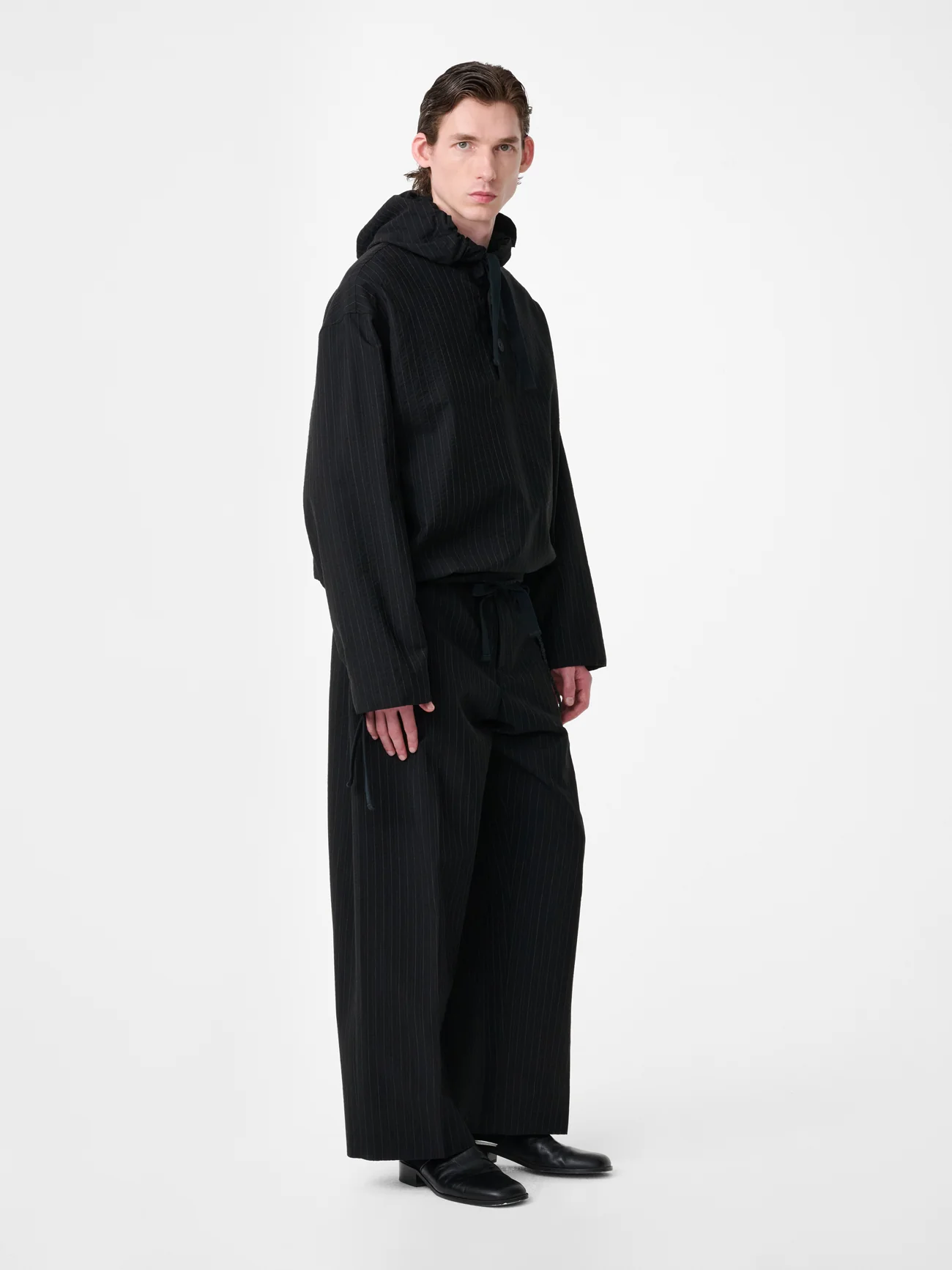 Almes Jacket in Black - Image 3