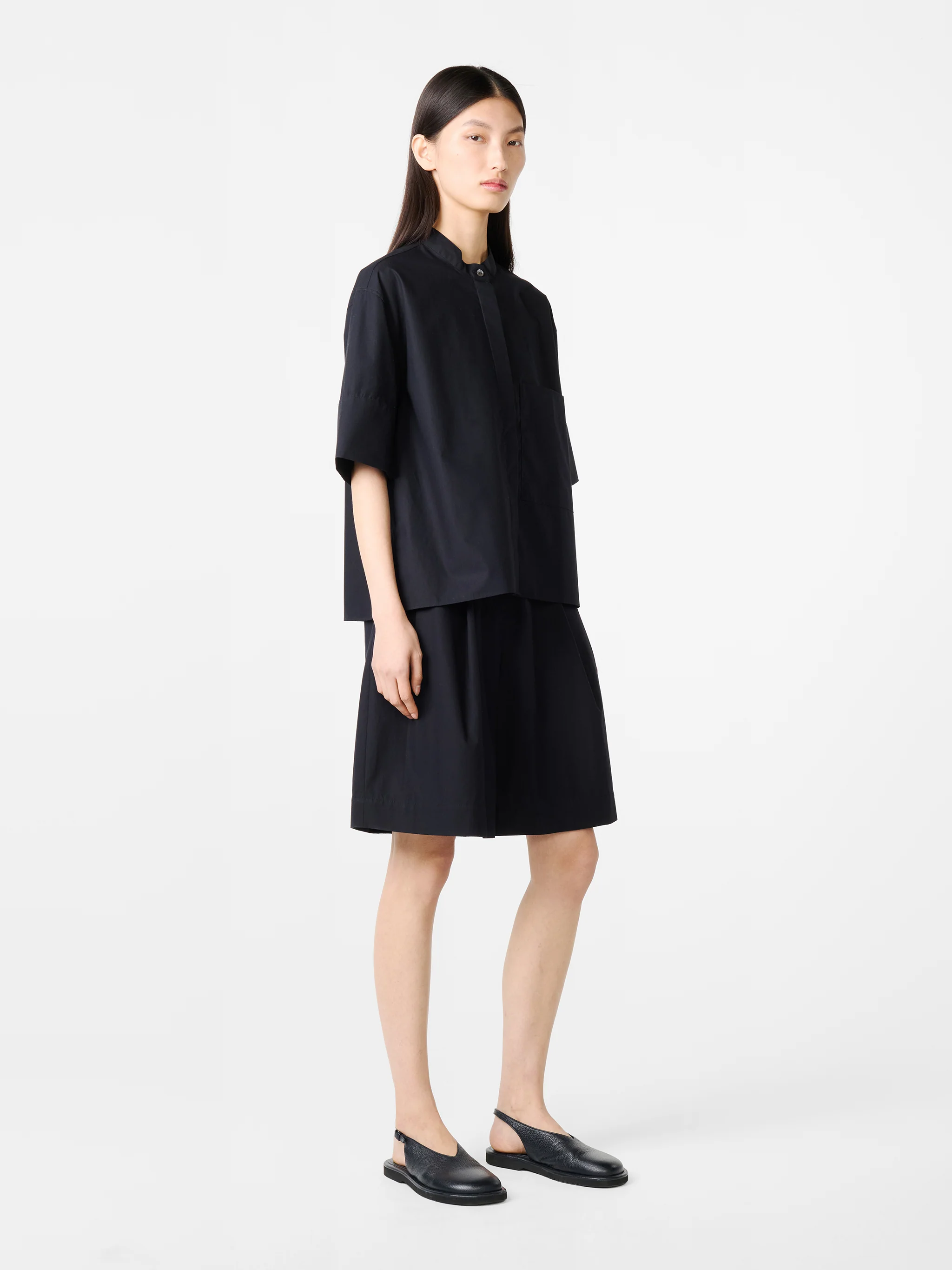 Annick Shirt in Darkest Navy - Image 4