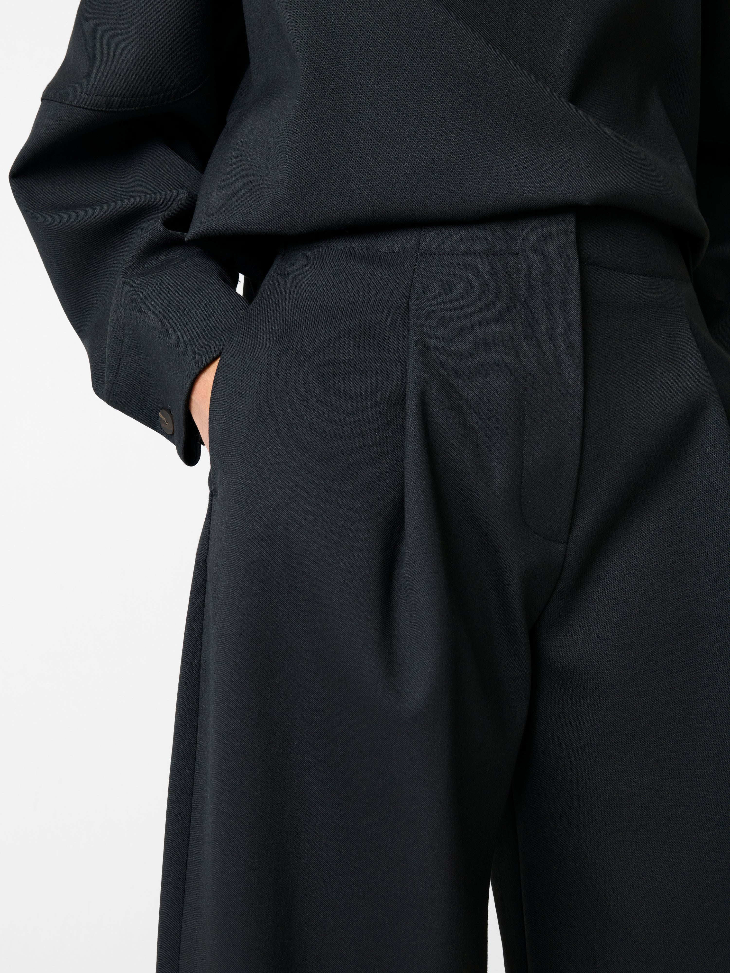 Ansell Viscose Pant in Black - Image 4