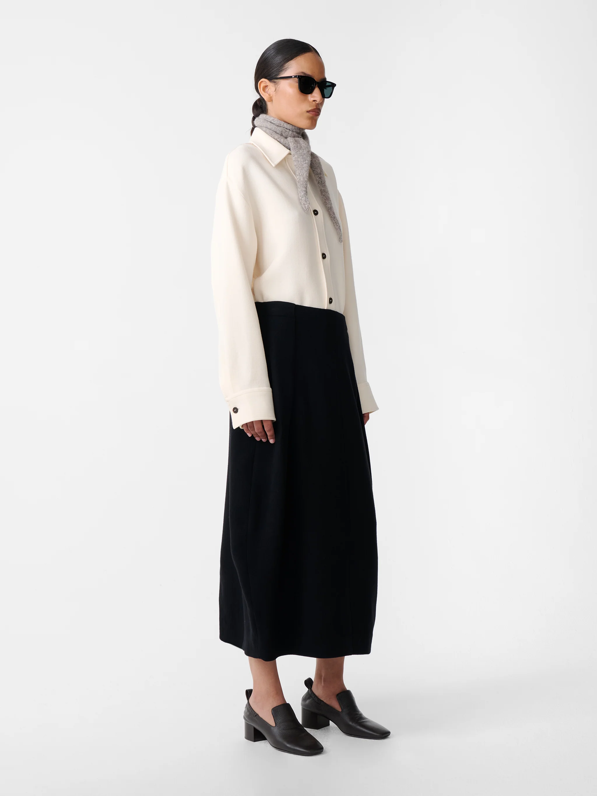 Aru Skirt in Black - Image 3