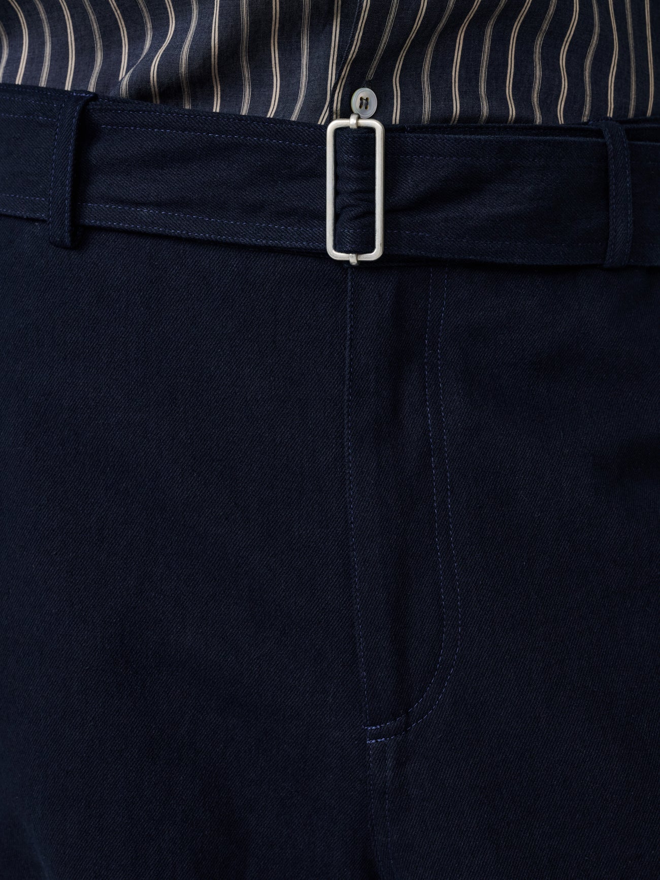 Barr Belted Pant in Indigo - Image 7