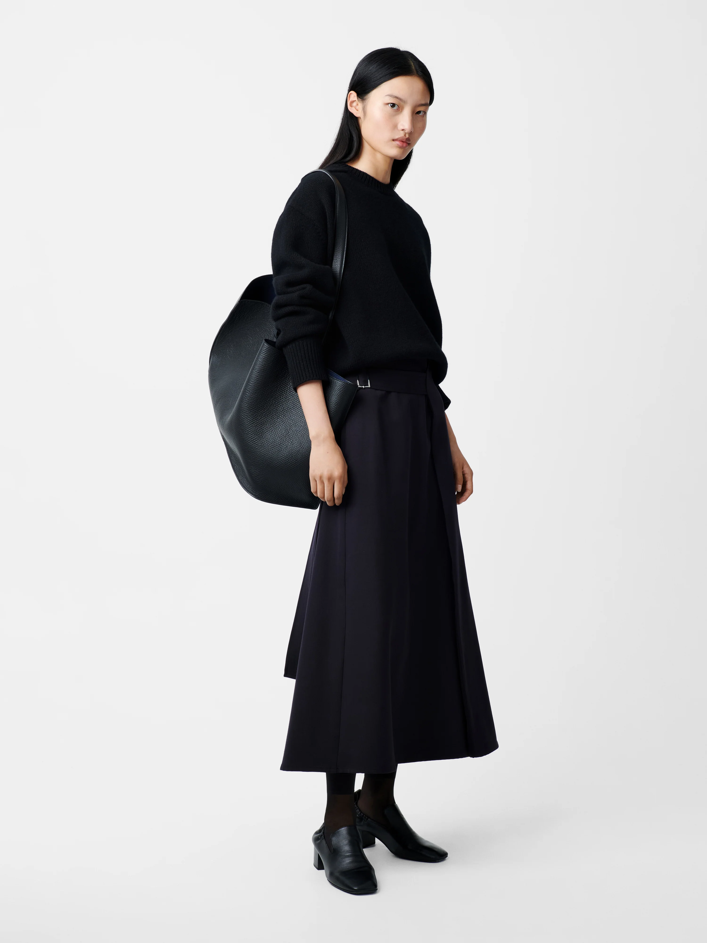 Bassi Skirt in Darkest Navy - Image 2