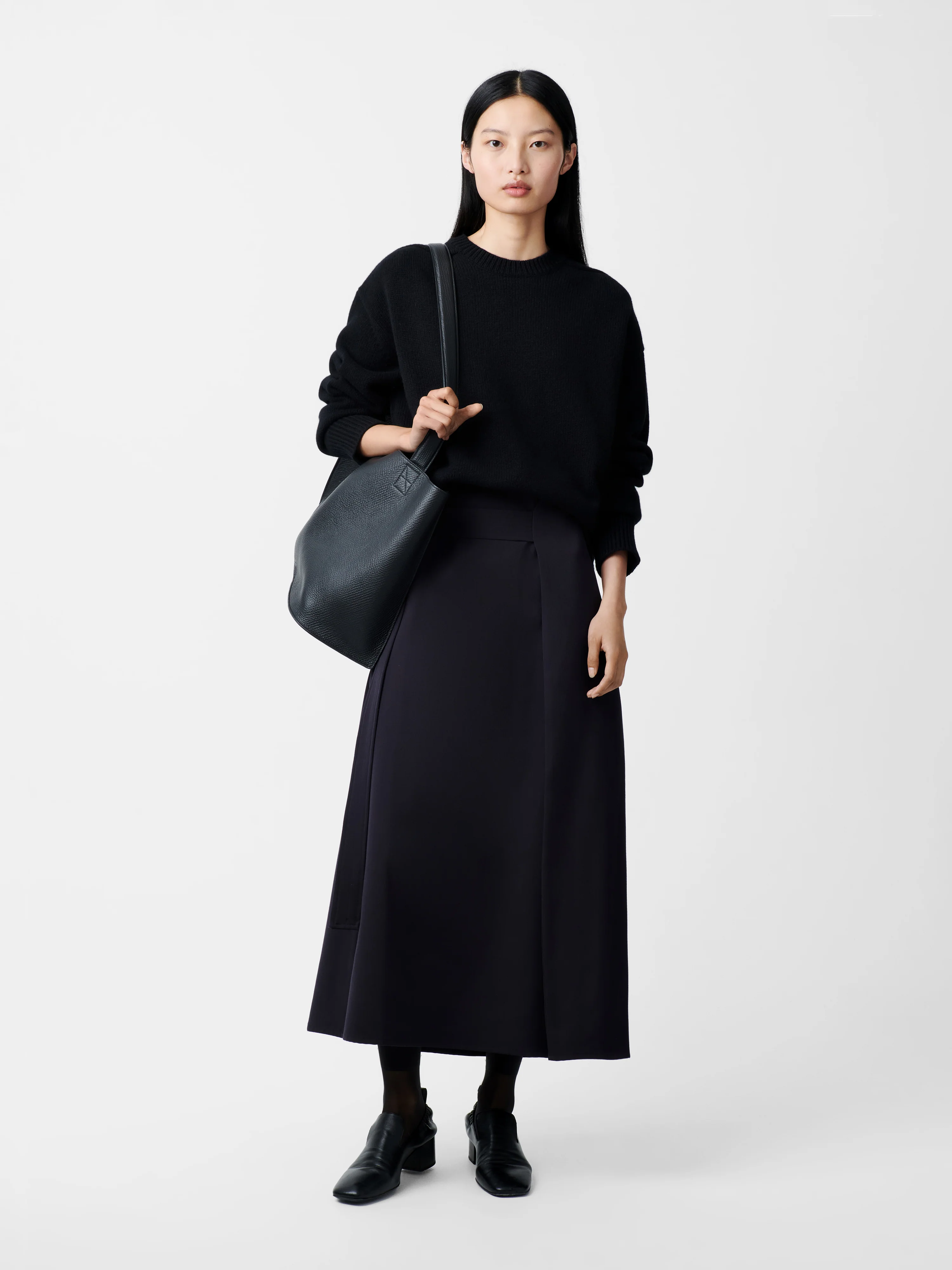 Bassi Skirt in Darkest Navy - Image 3
