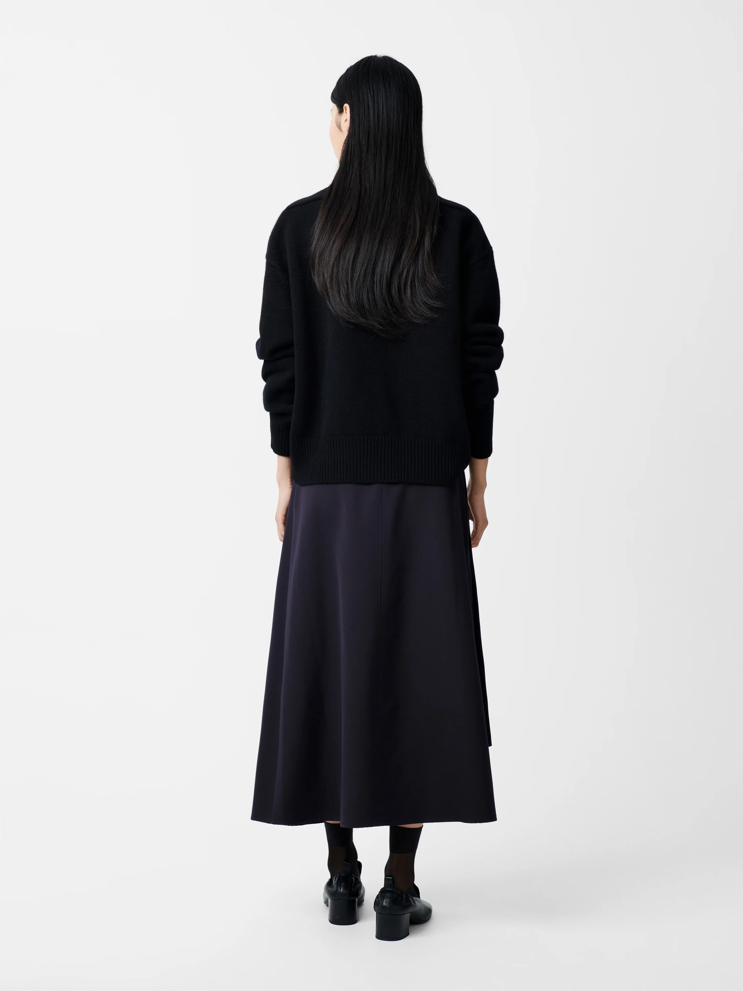 Bassi Skirt in Darkest Navy - Image 4