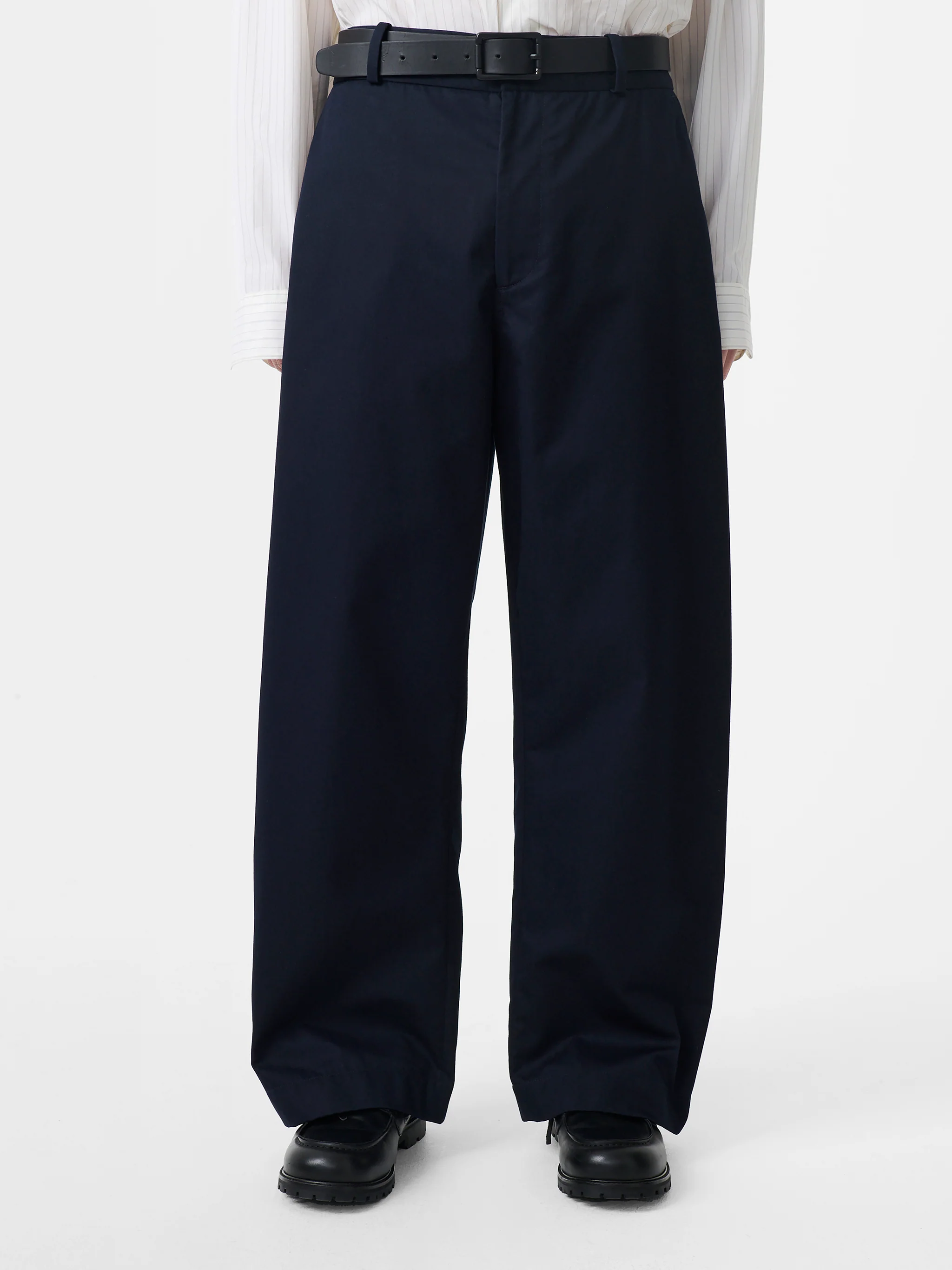 Bosworth Twill Pant in Darkest Navy - Image 4