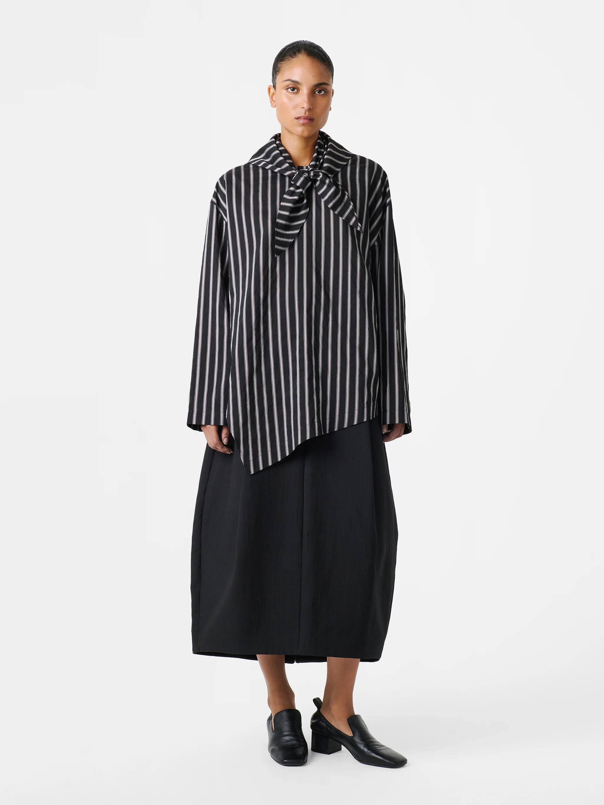 Bute Stripe Top in Darkest Navy Stripe - Image 3