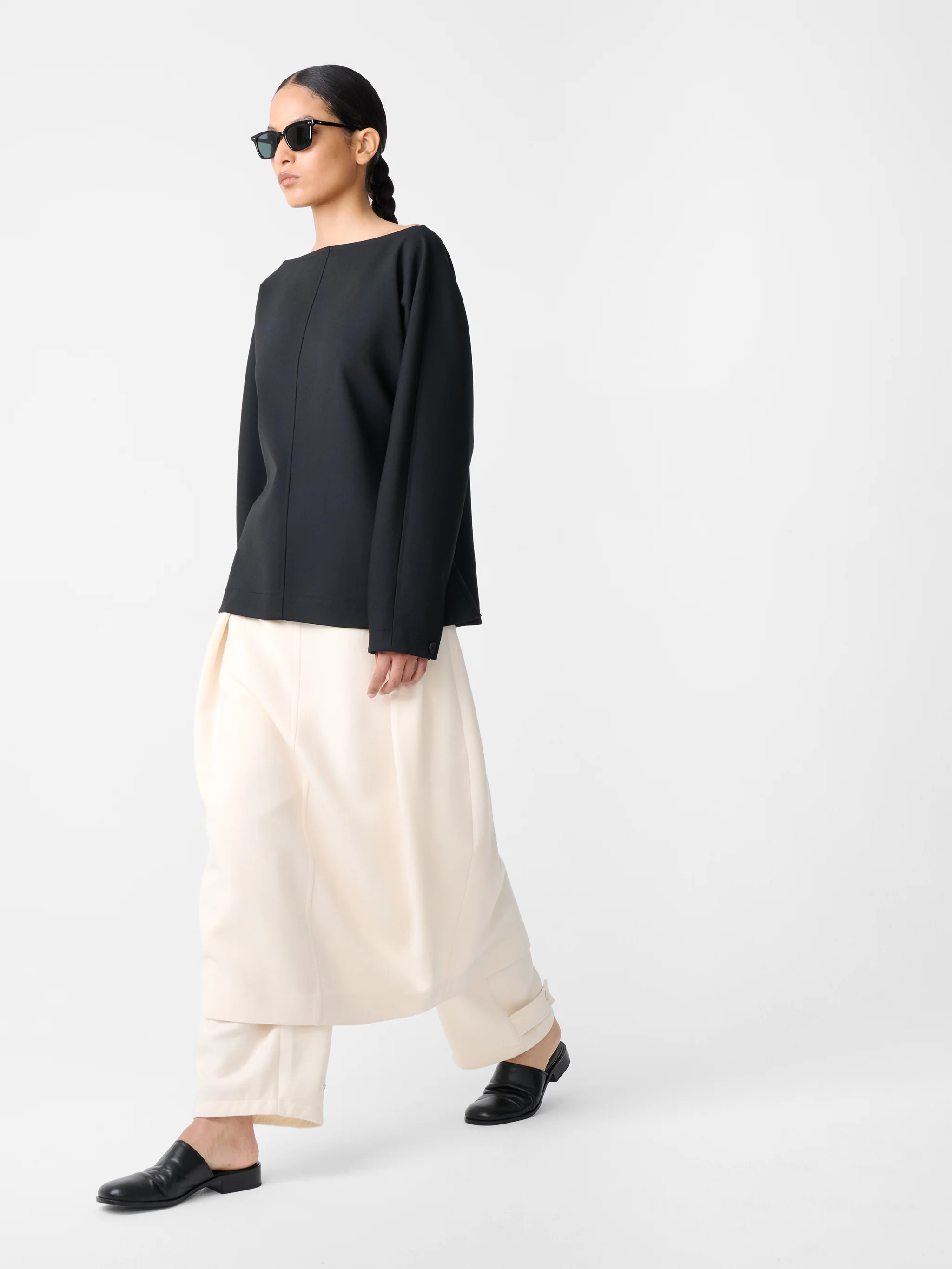 Caten Top in Black - Image 5