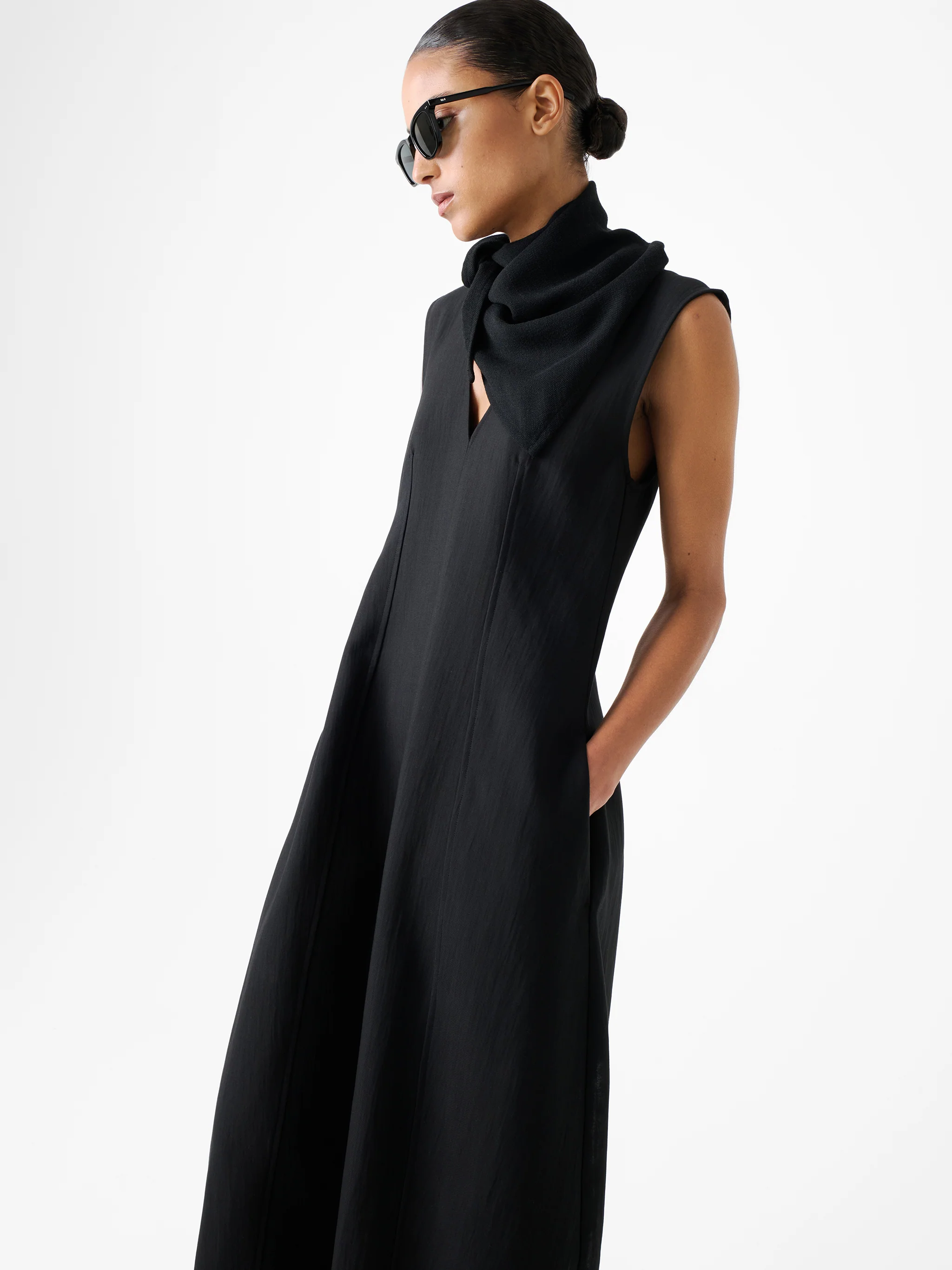 Enna Dress in Black - Image 5