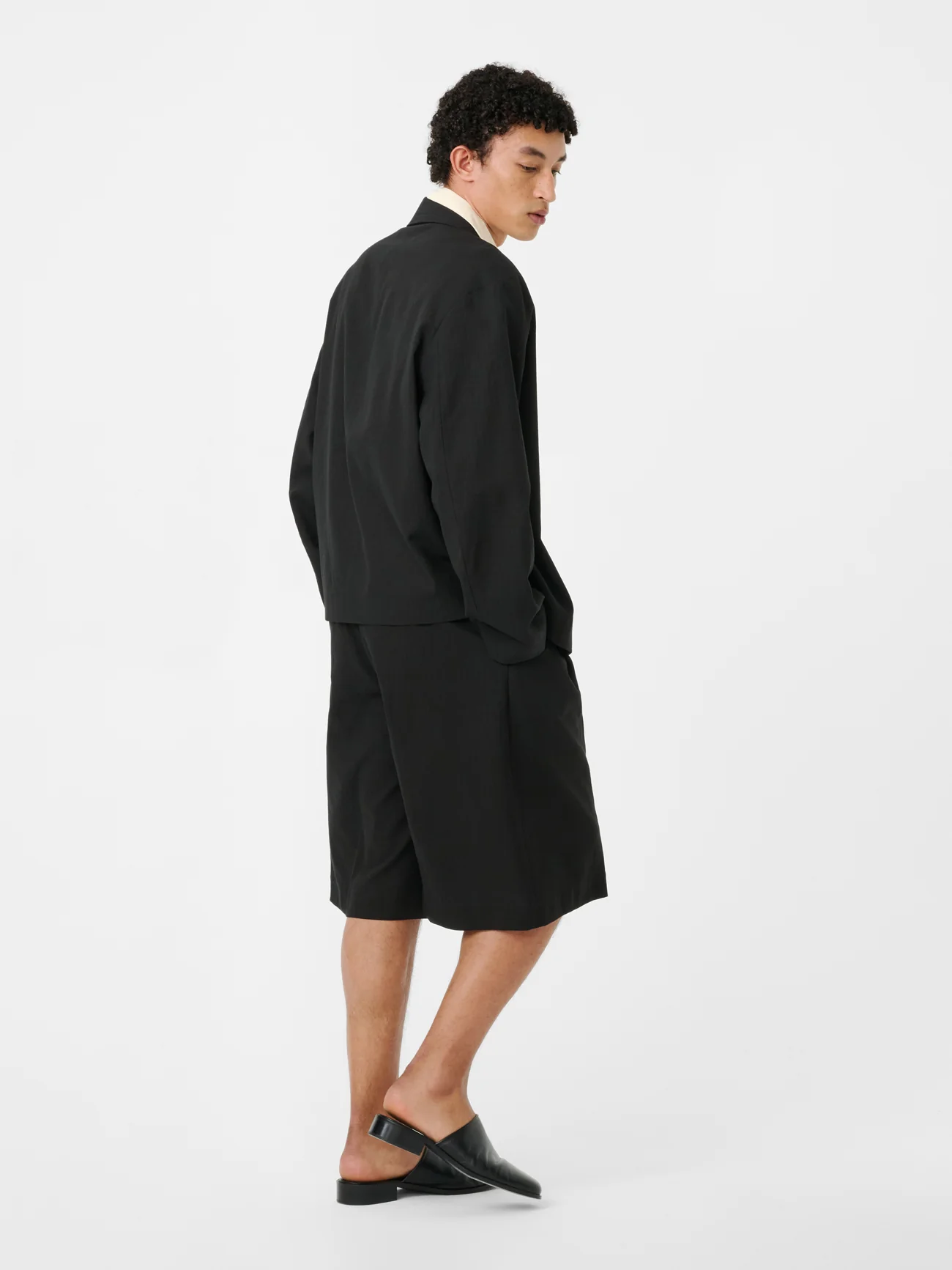 Ferro Jacket in Black - Image 6