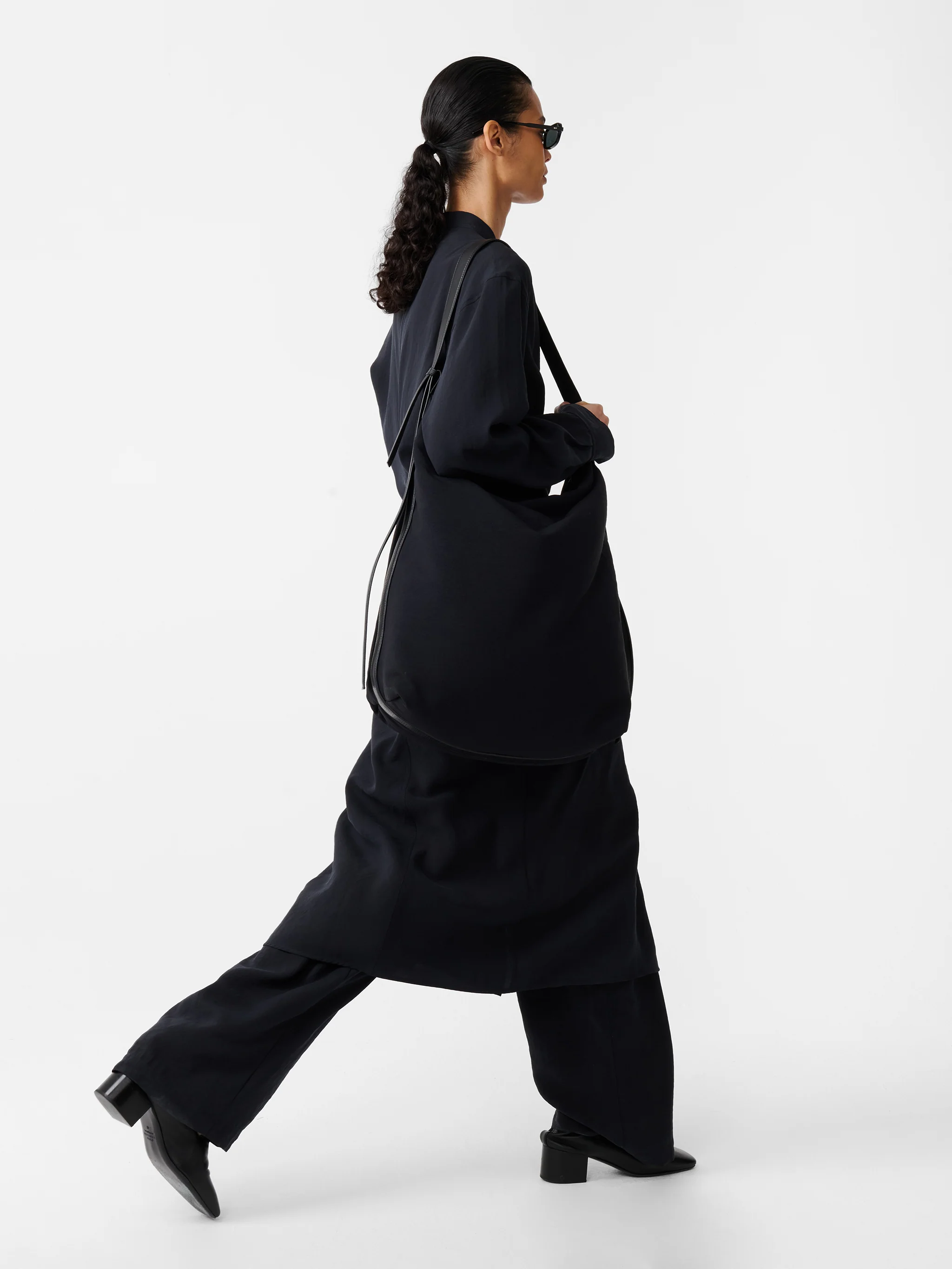 Fiore Dress in Darkest Navy - Image 6