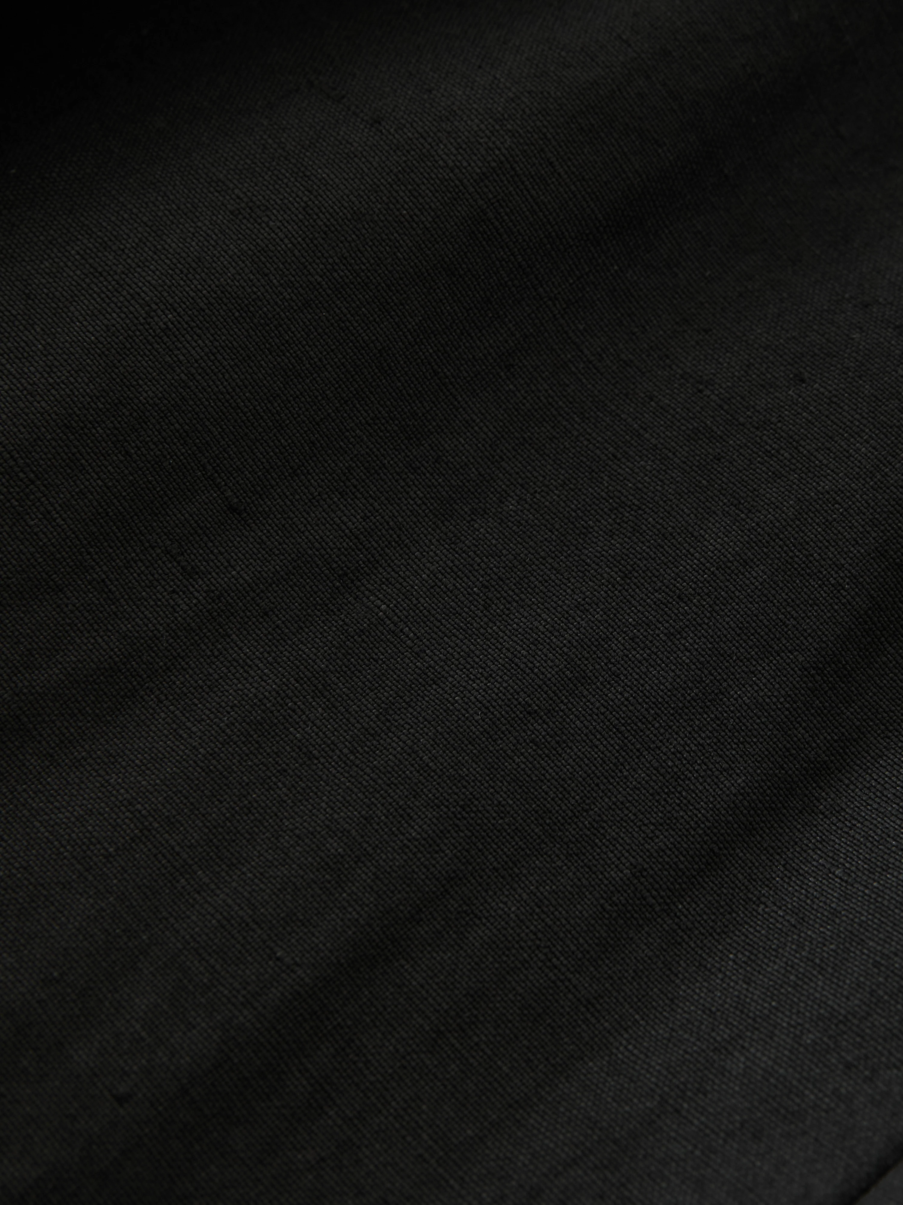 Fowld Linen Short in Black - Image 8