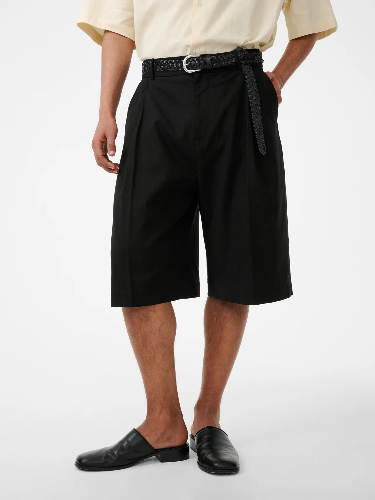 Fowld Short in Black - Image 6