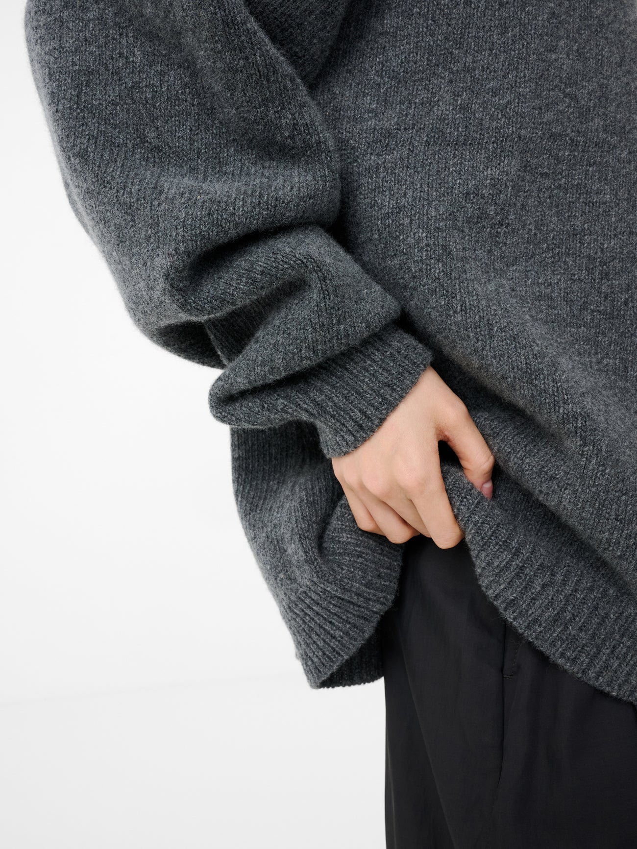 Hemyl Knit in Granite - Image 12