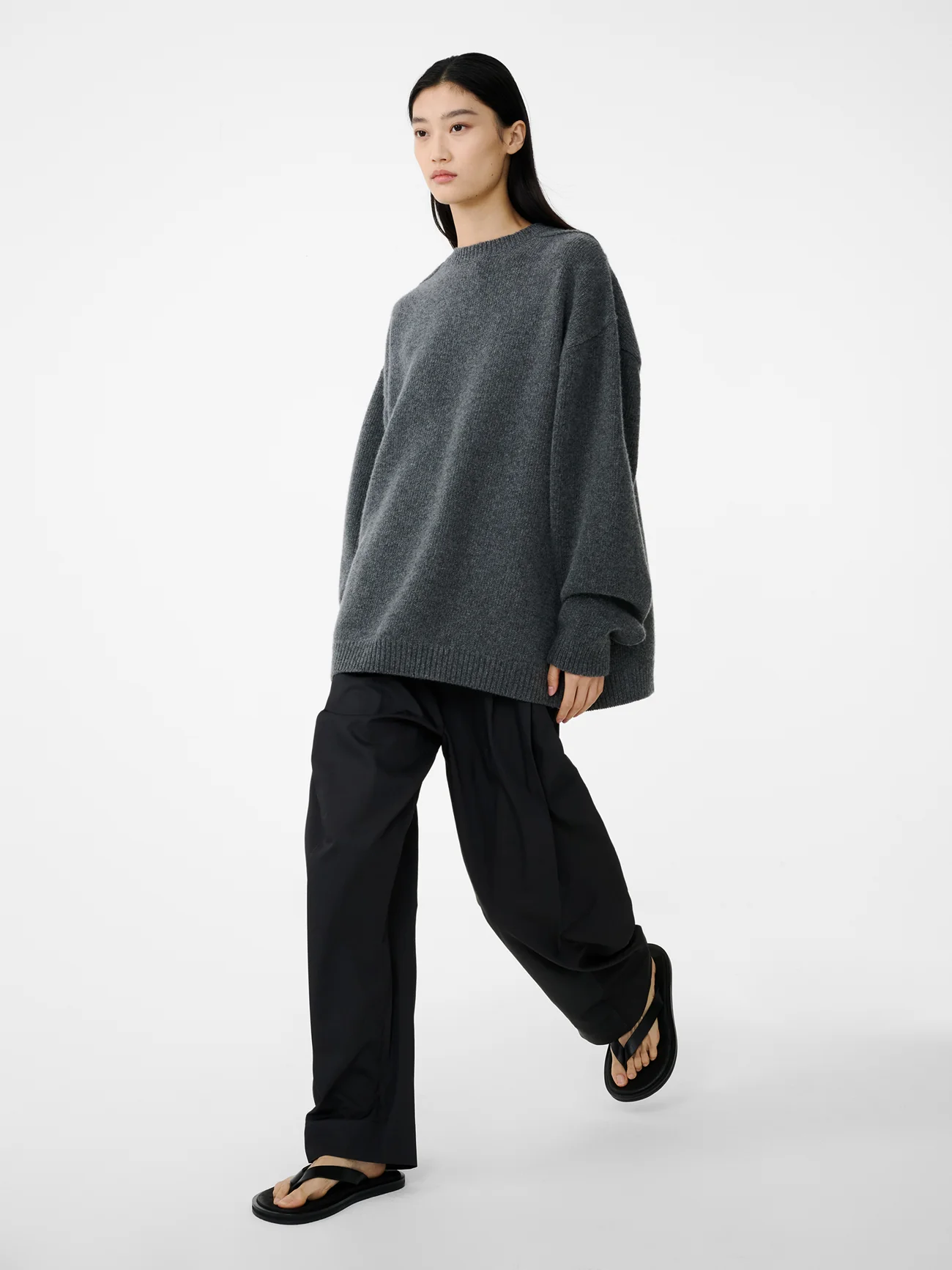 Hemyl Knit in Granite - Image 6