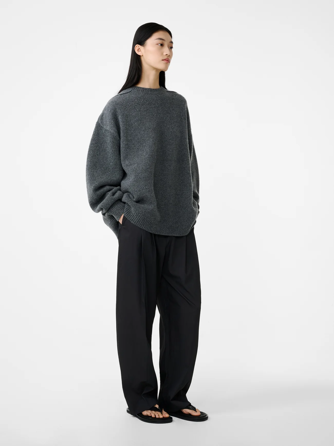 Hemyl Knit in Granite - Image 8