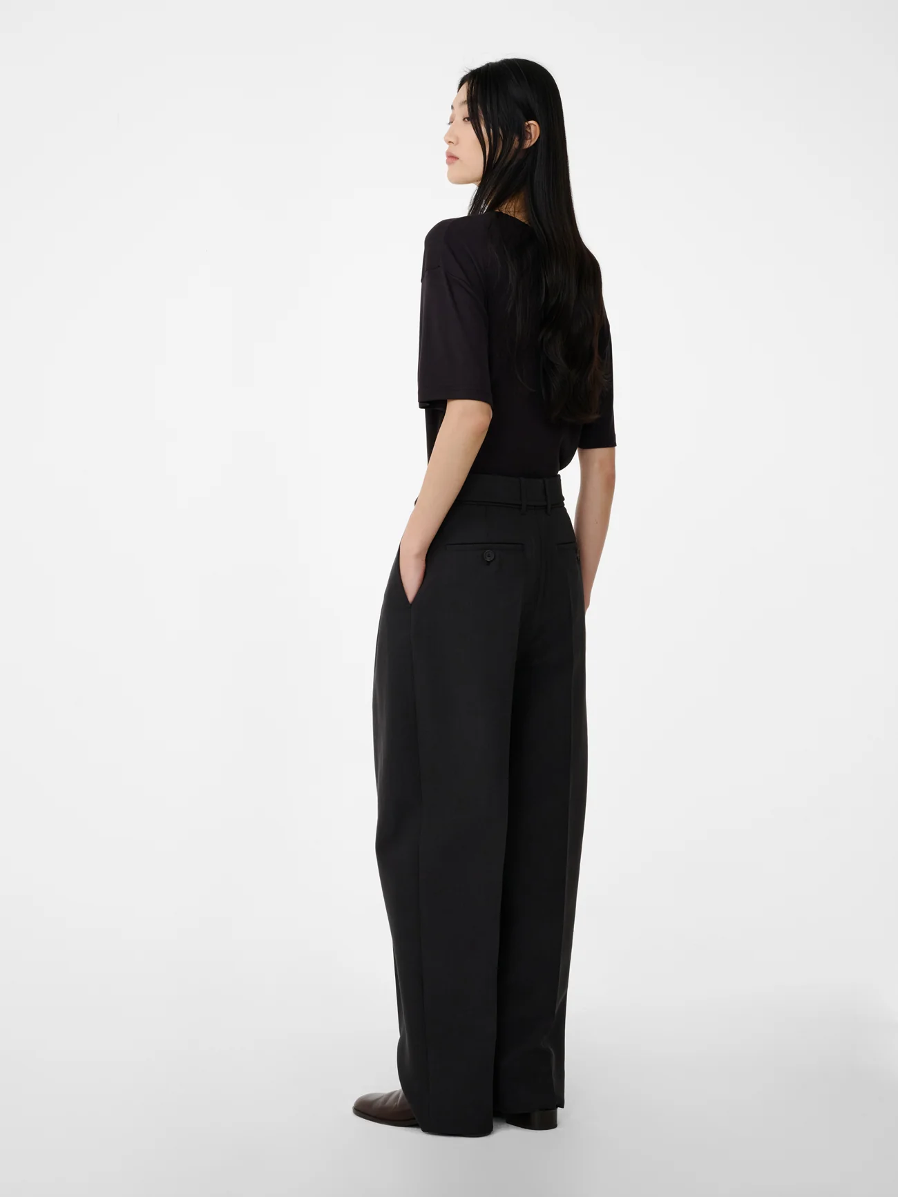 Hibi Pant in Black Grape - Image 3