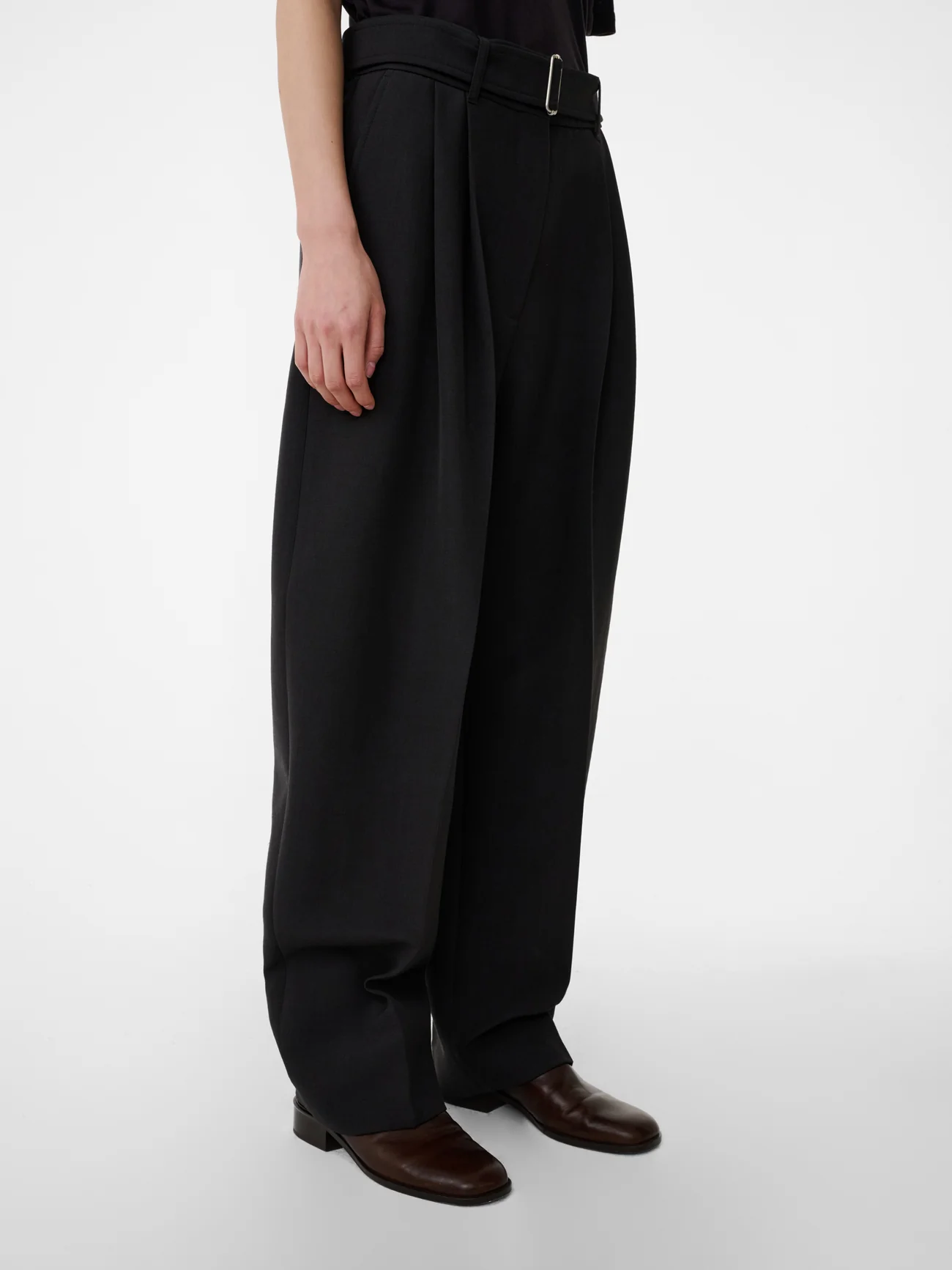 Hibi Pant in Black Grape - Image 5