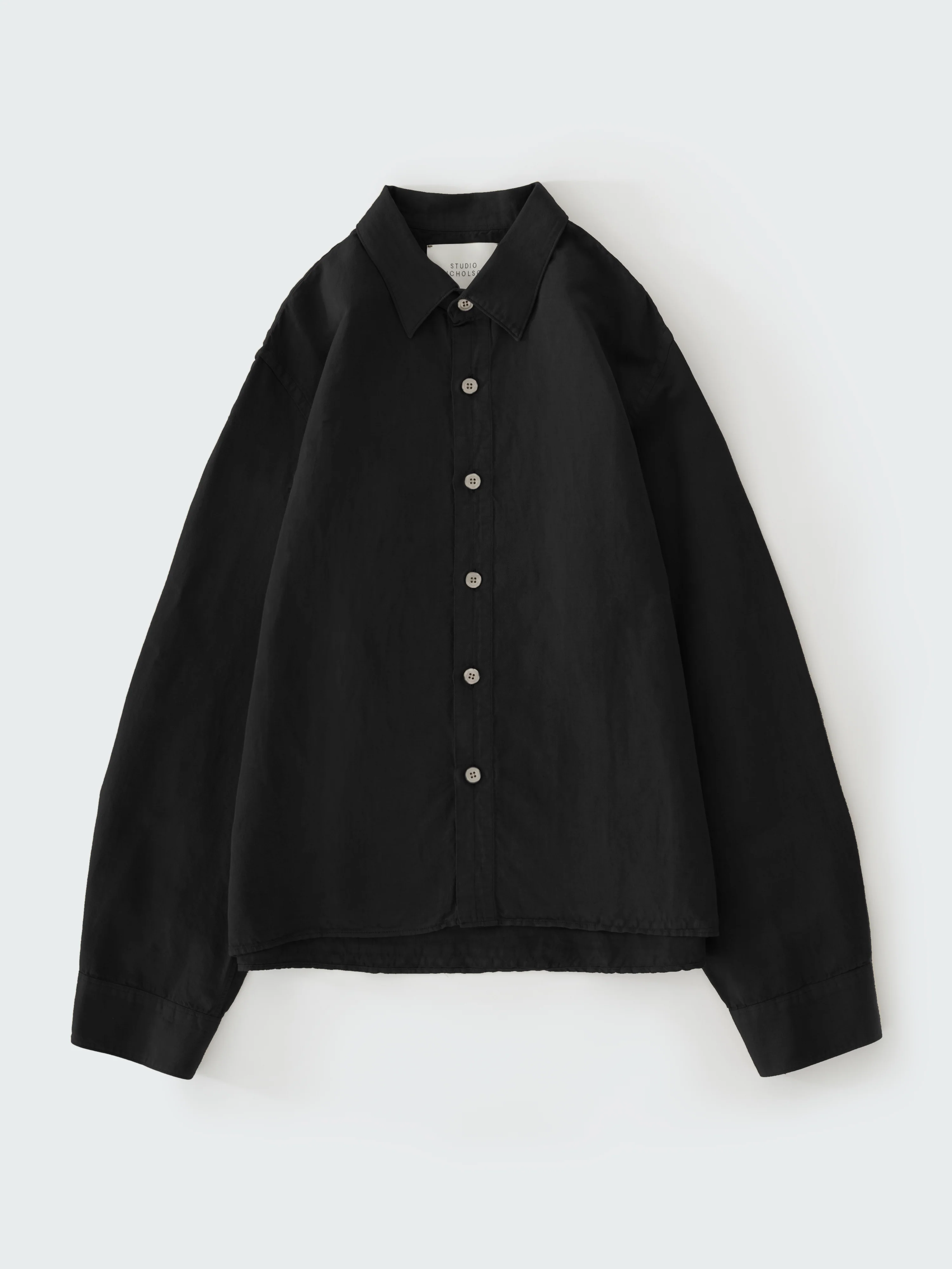 Hithe Linen Shirt in Black - Image 8