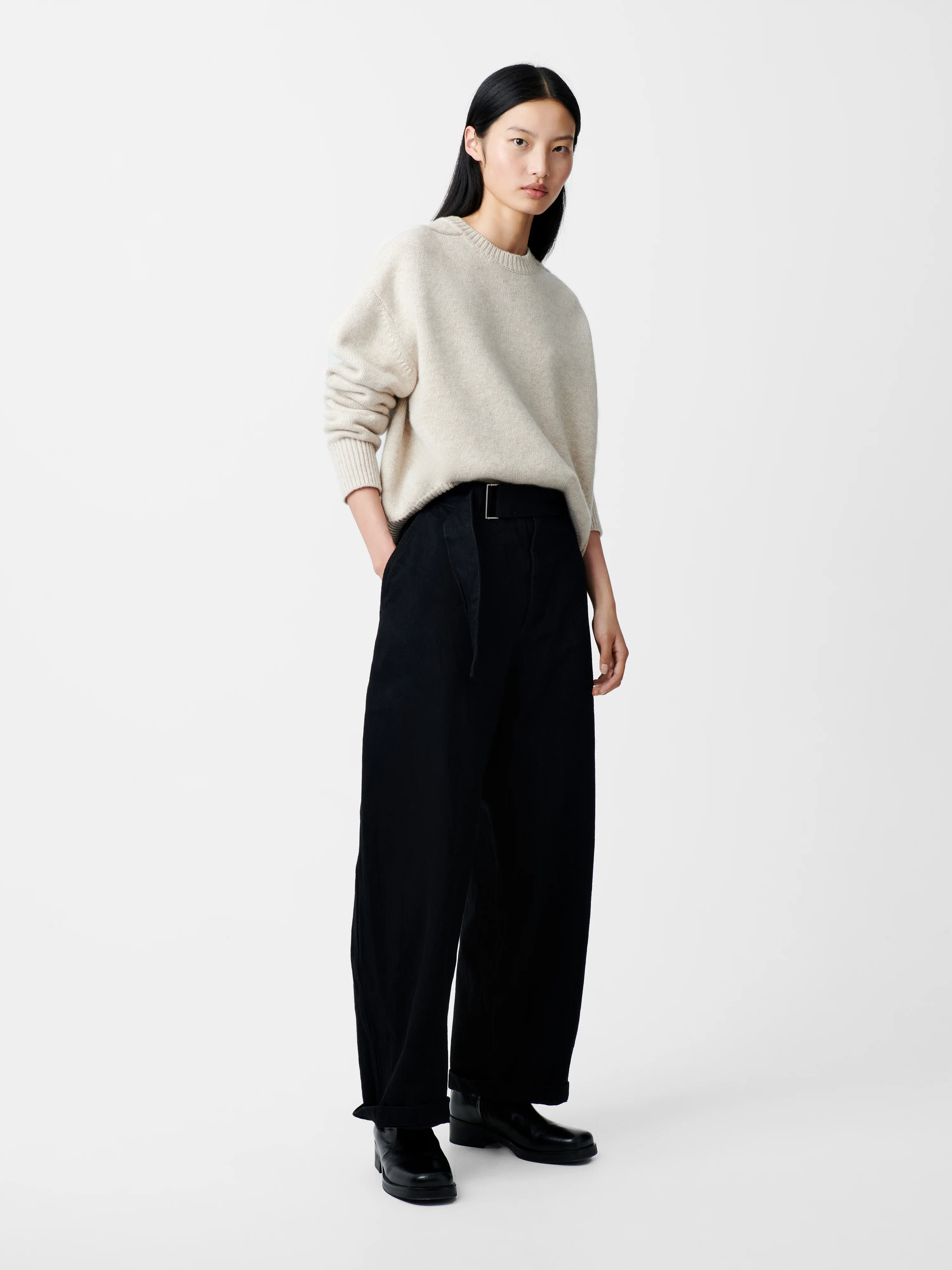 Lago Knit in Linen - Image 2