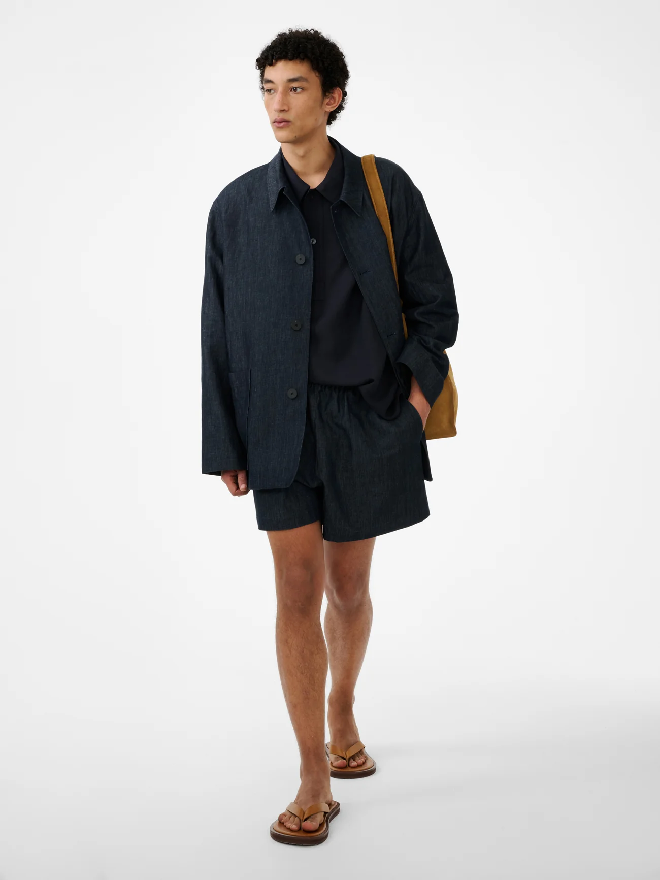 Lemmer Short Sleeve Linen Polo in Darkest Navy - Image 4