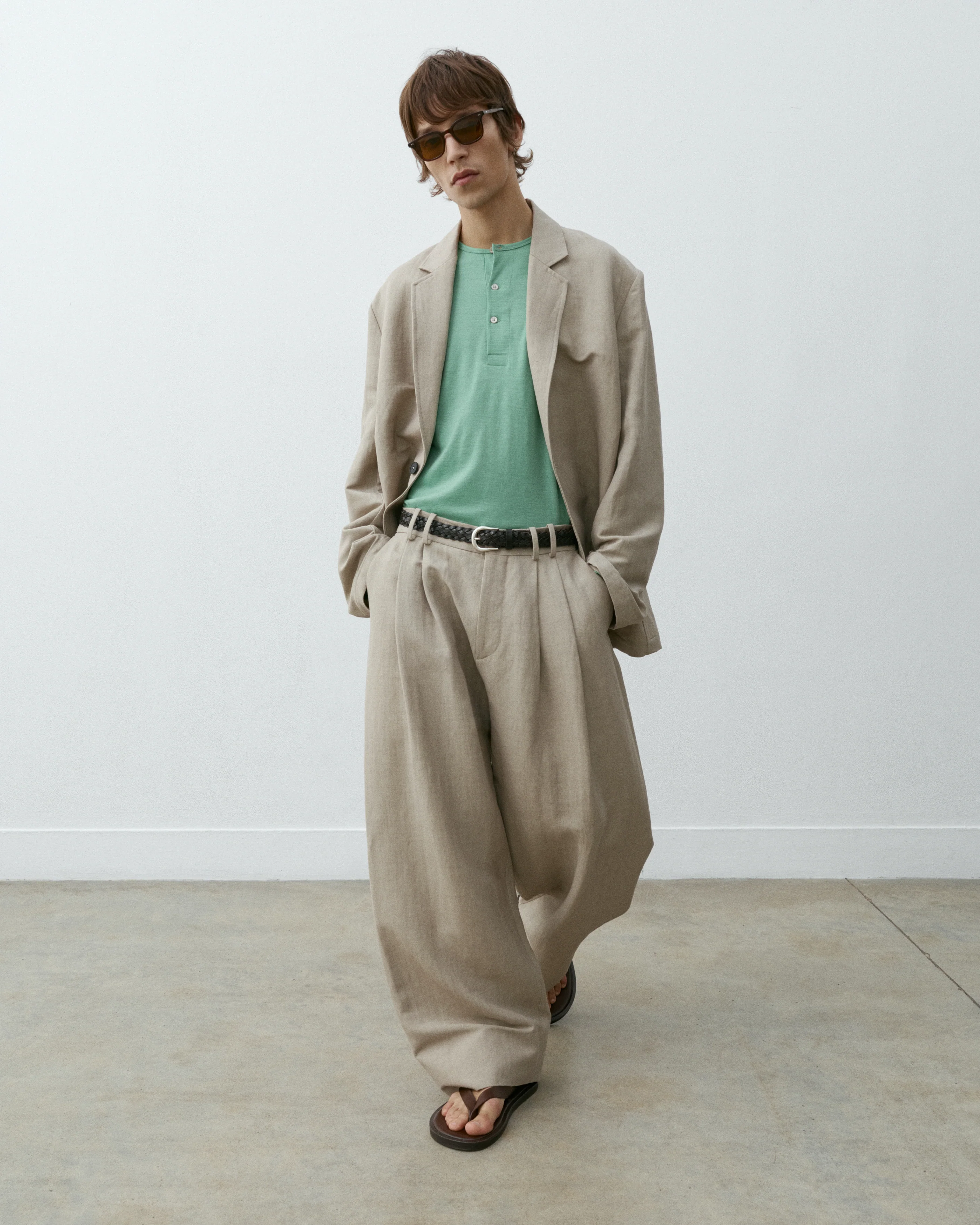 Line Tailored Linen Pant in Sand - Image 9