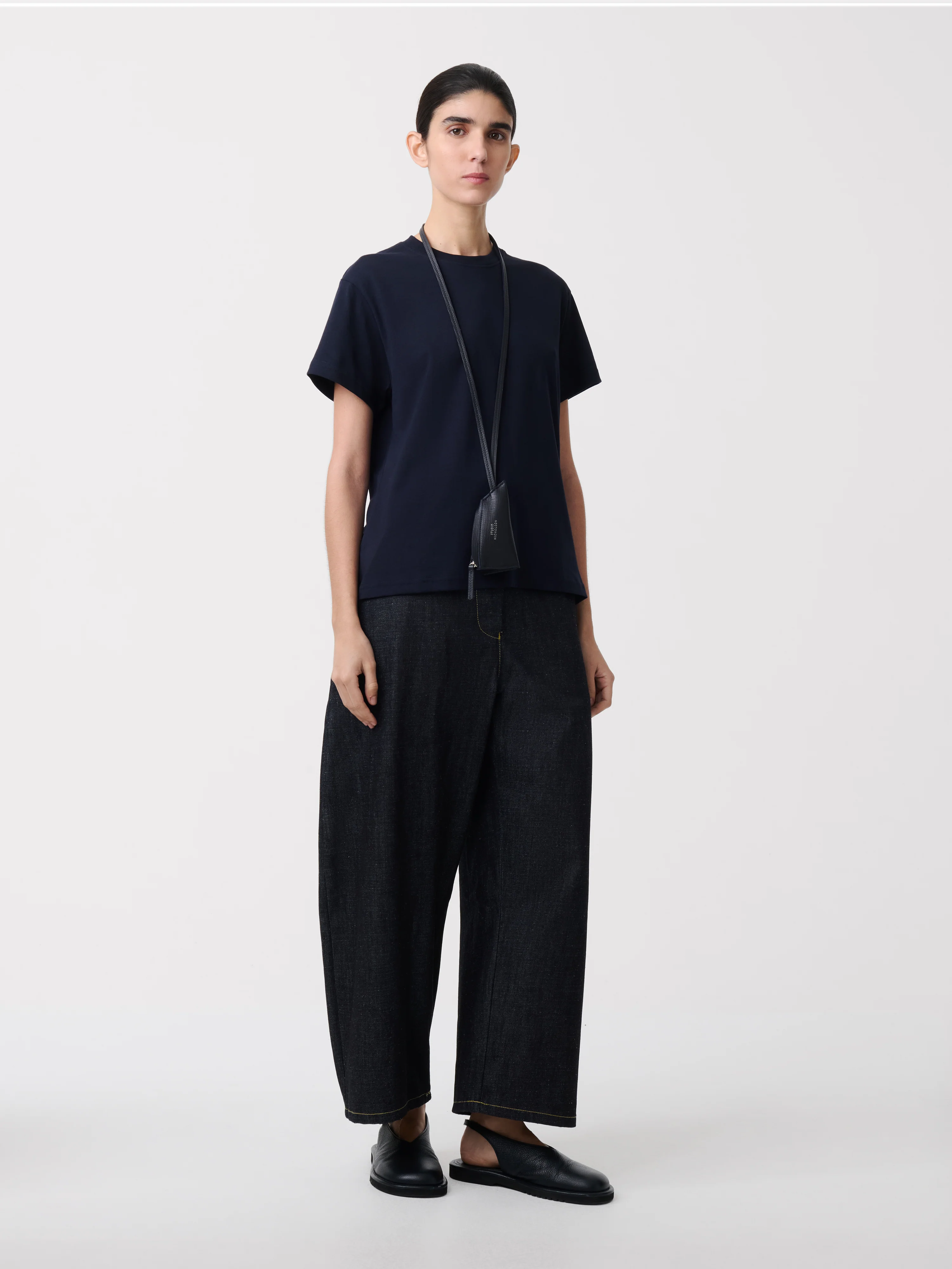 Marine T-Shirt in Darkest Navy - Image 3