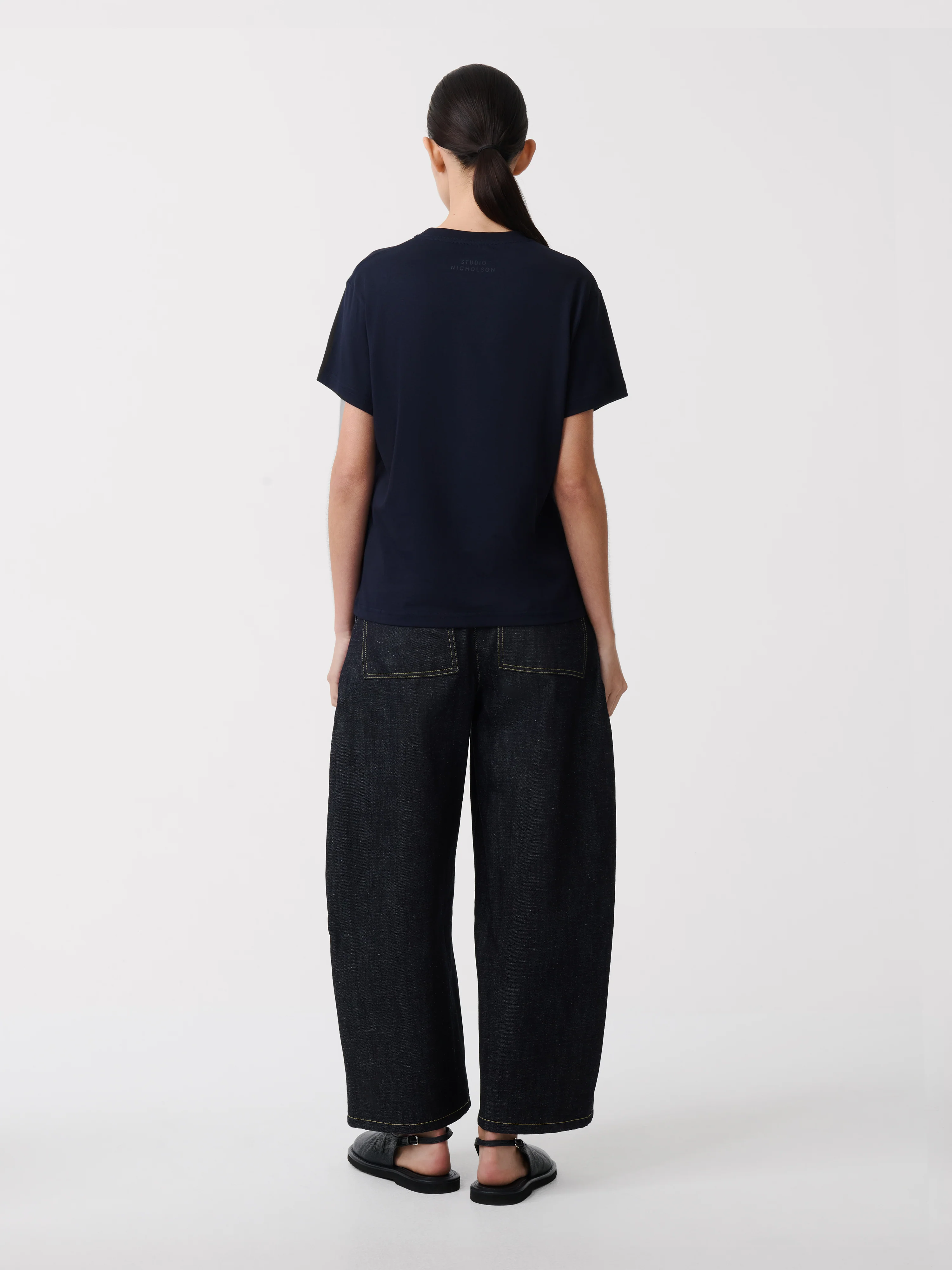 Marine T-Shirt in Darkest Navy - Image 4