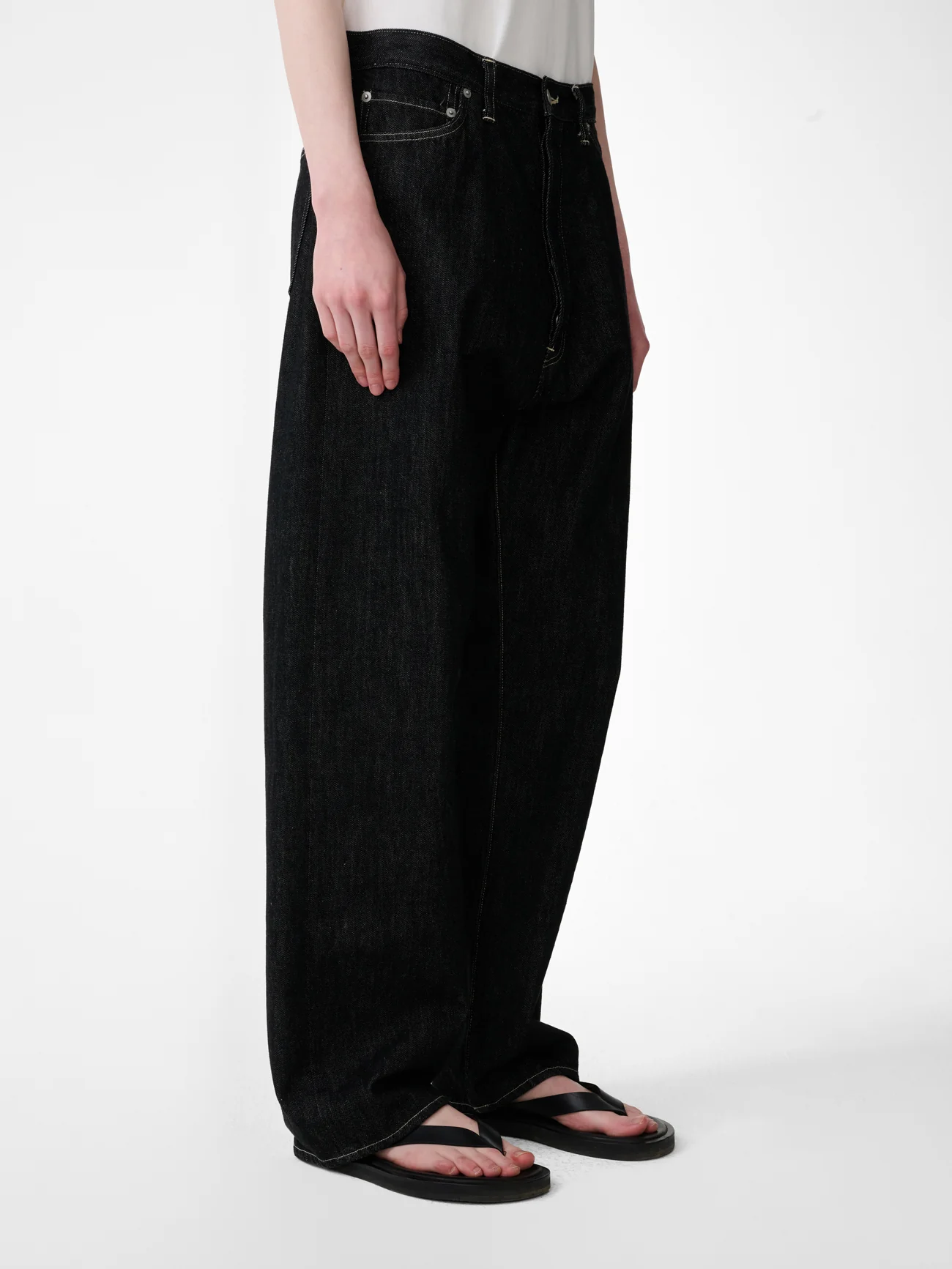 Marylebone Straight Leg Denim Pant in Black / White Weft - Image 9