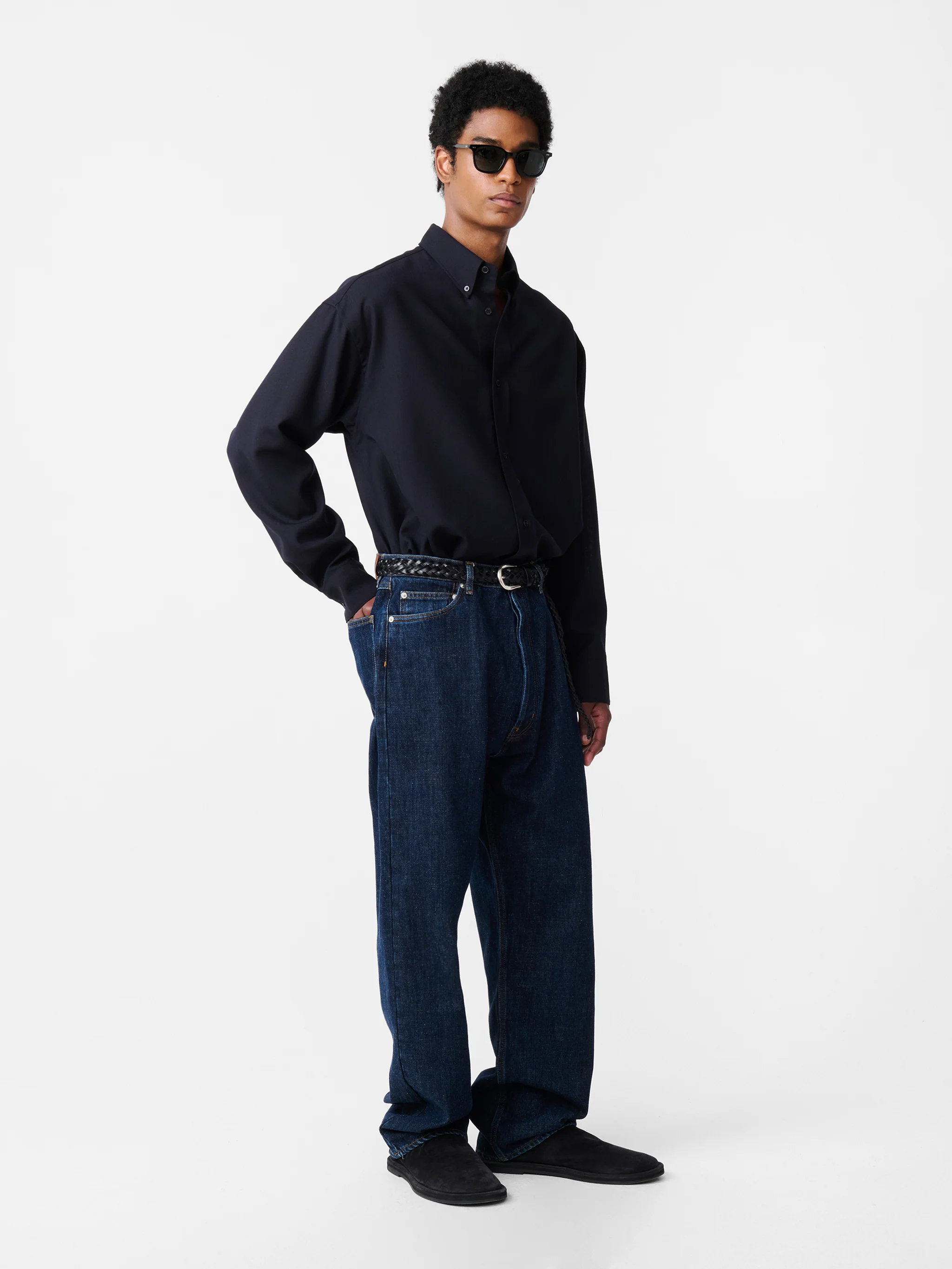 Marylebone Straight Leg Denim Pant in Indigo Light Wash - Image 2