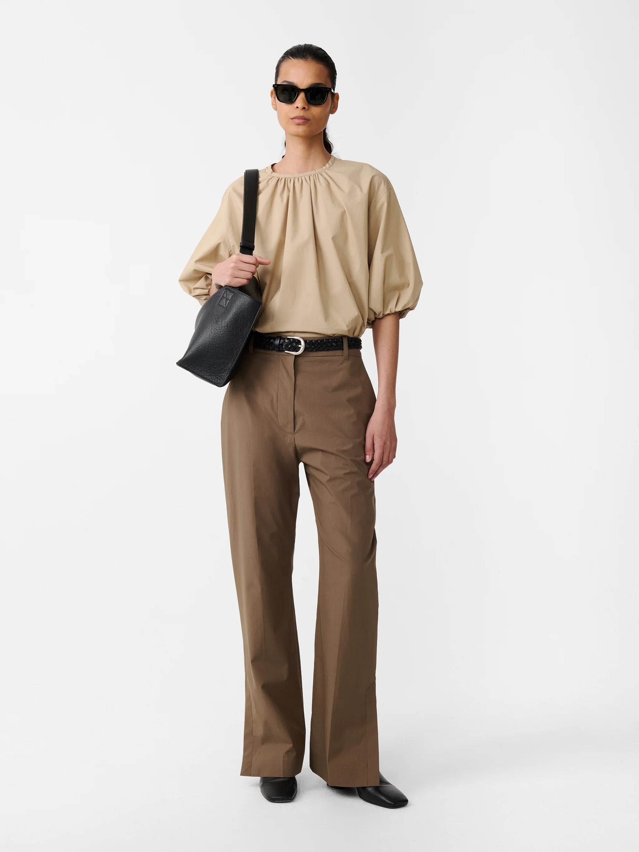 Mitra Pant in Boulder - Image 3