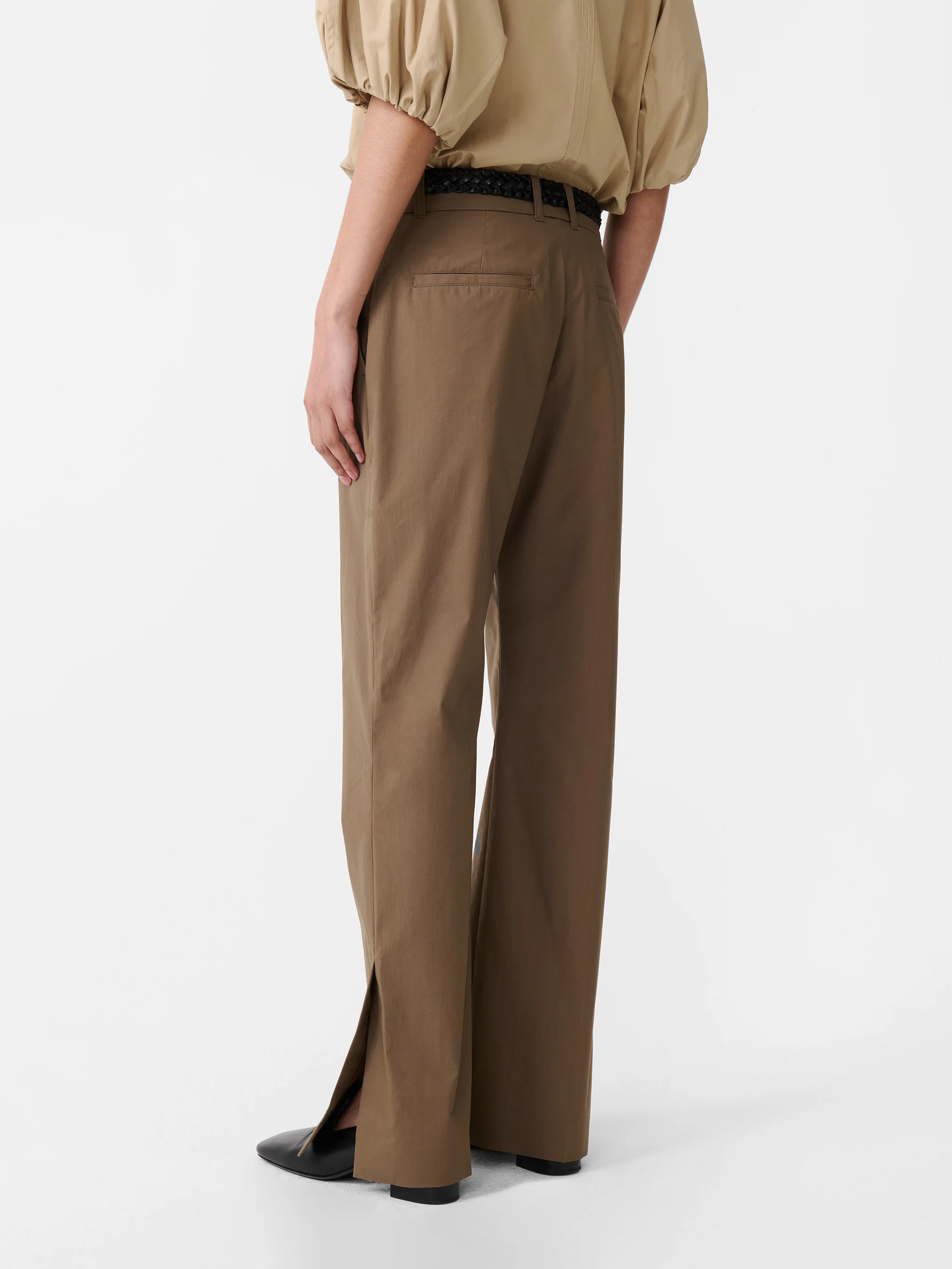 Mitra Pant in Boulder - Image 5