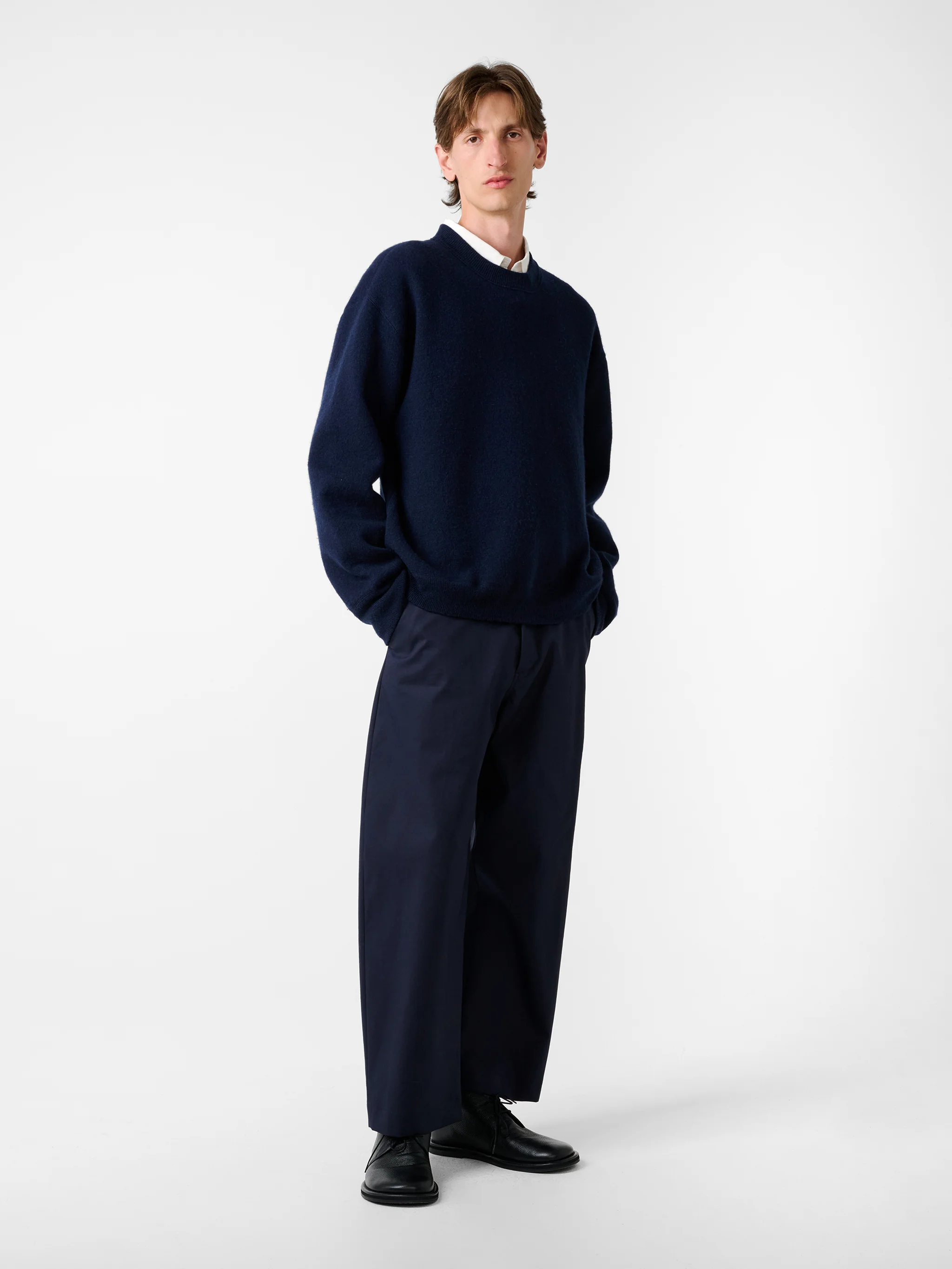 Moray Knit in Dark Navy - Image 2