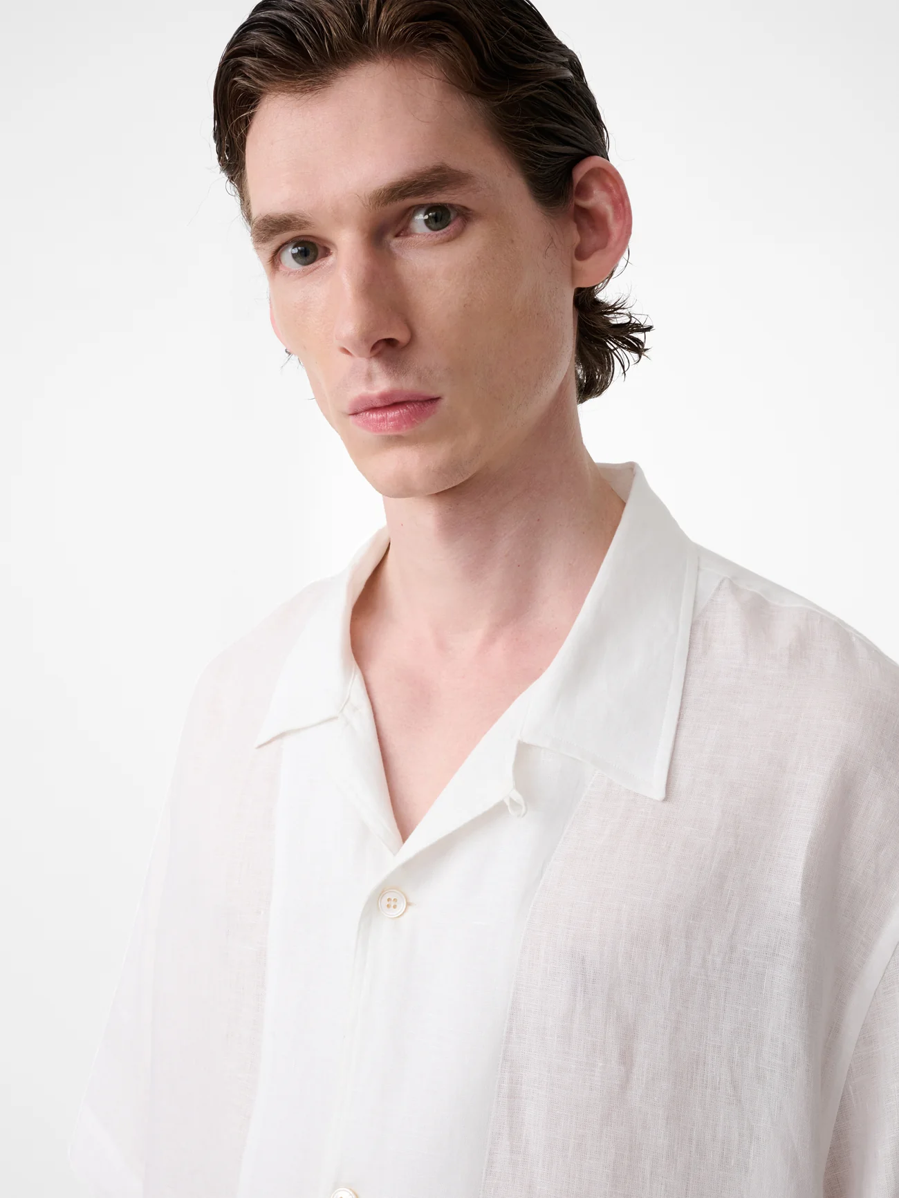 Oryn Short Sleeve Linen Shirt in Milk - Image 6