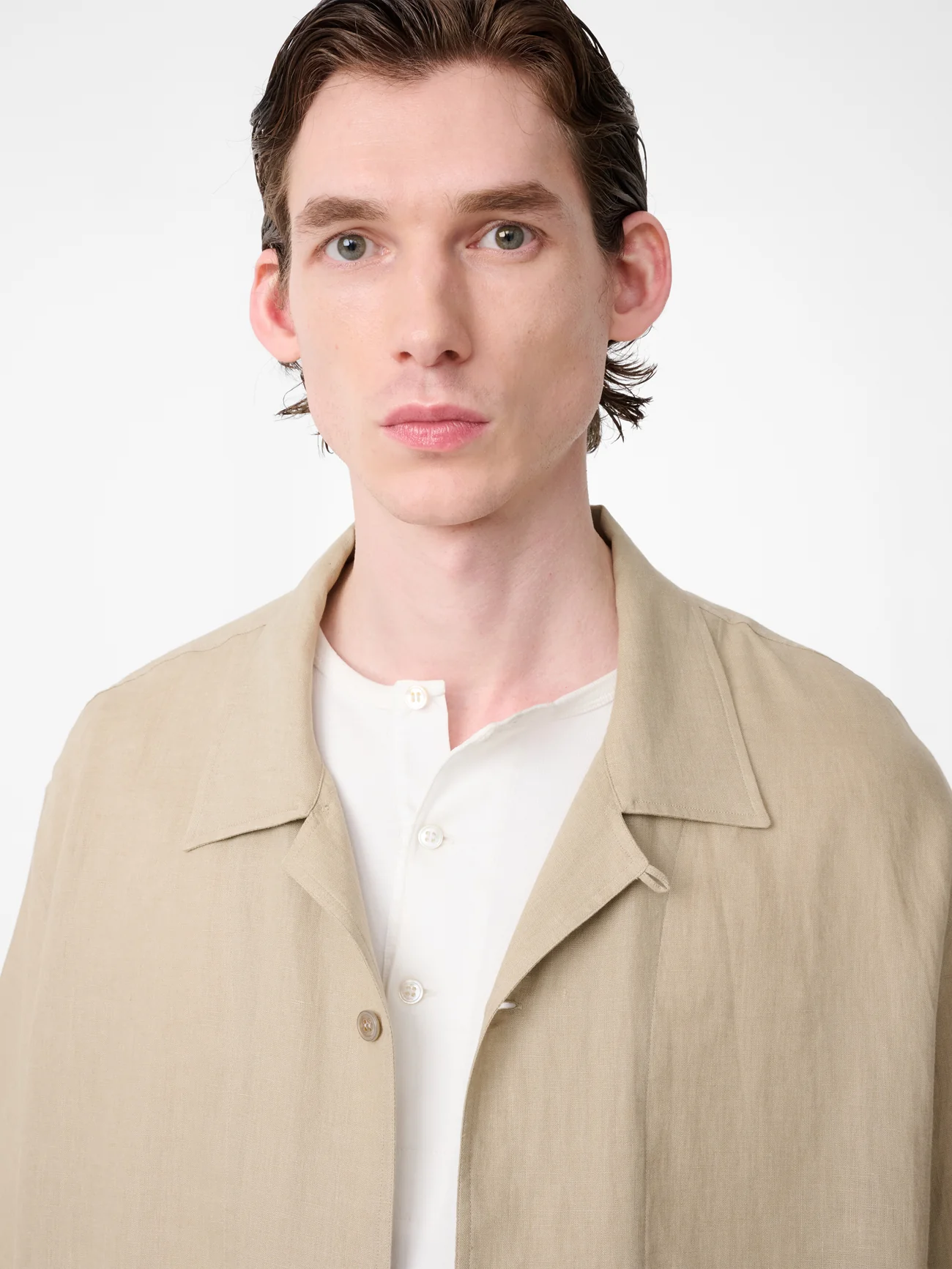 Oryn Short Sleeve Linen Shirt in Sand - Image 7