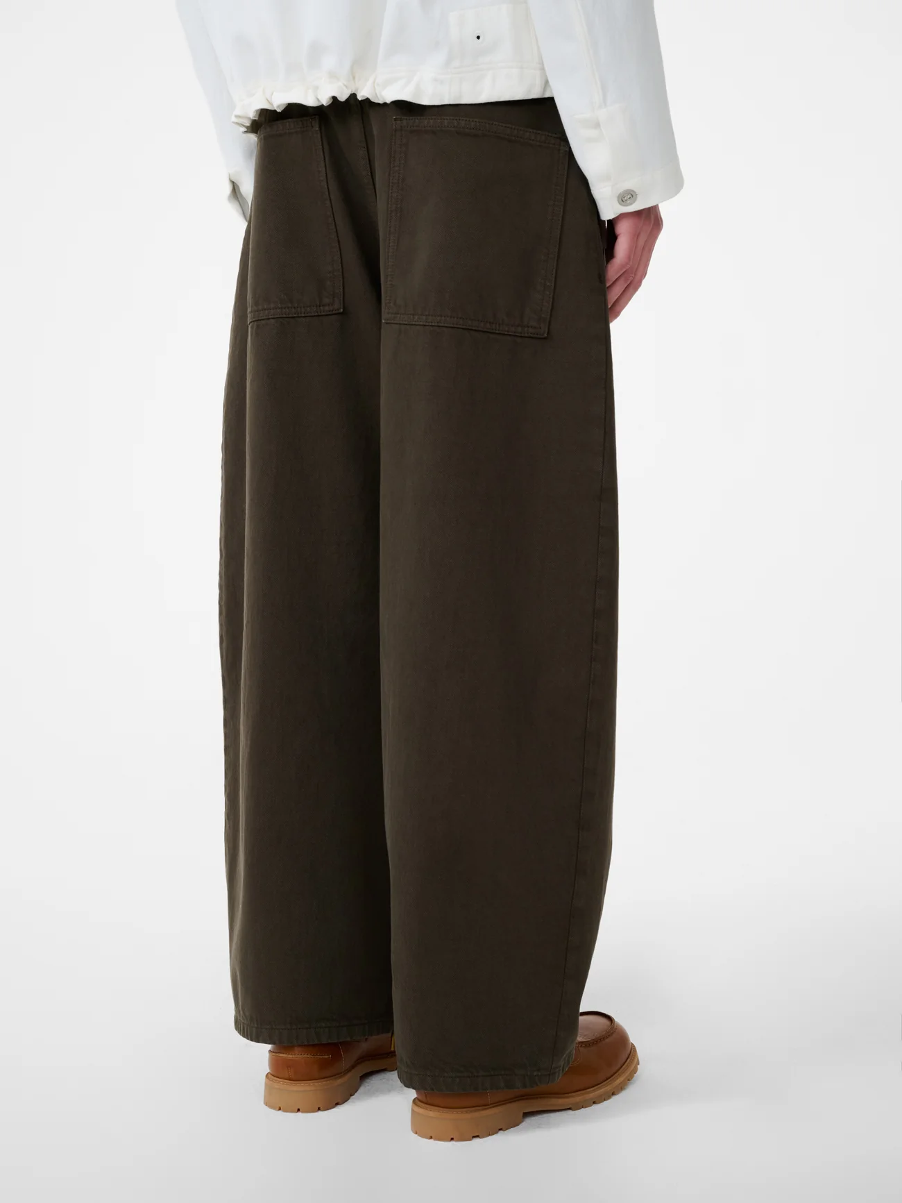 Paolo Denim Pant in Peat - Image 7