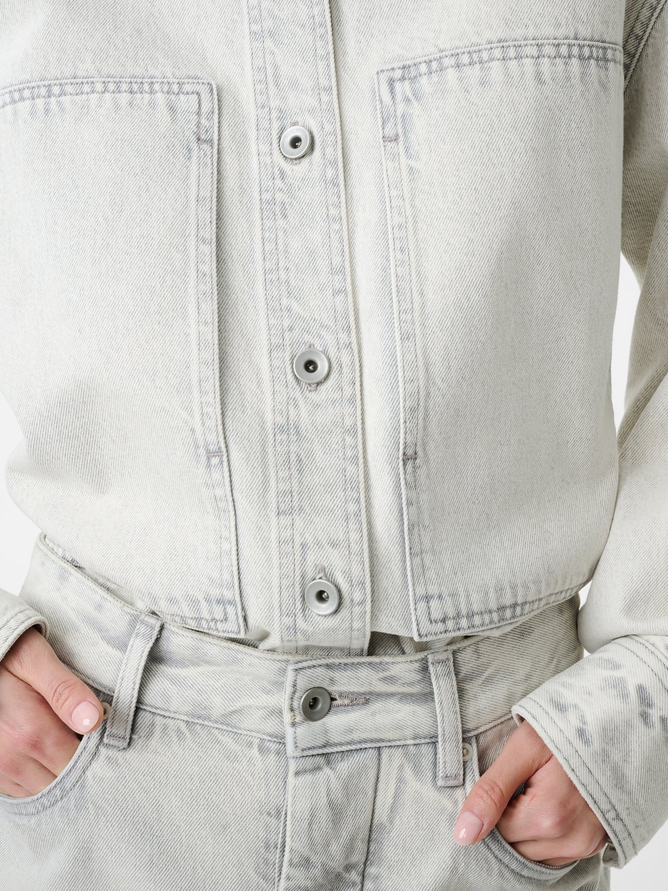 Paso Denim Shirt in Pumice - Image 6