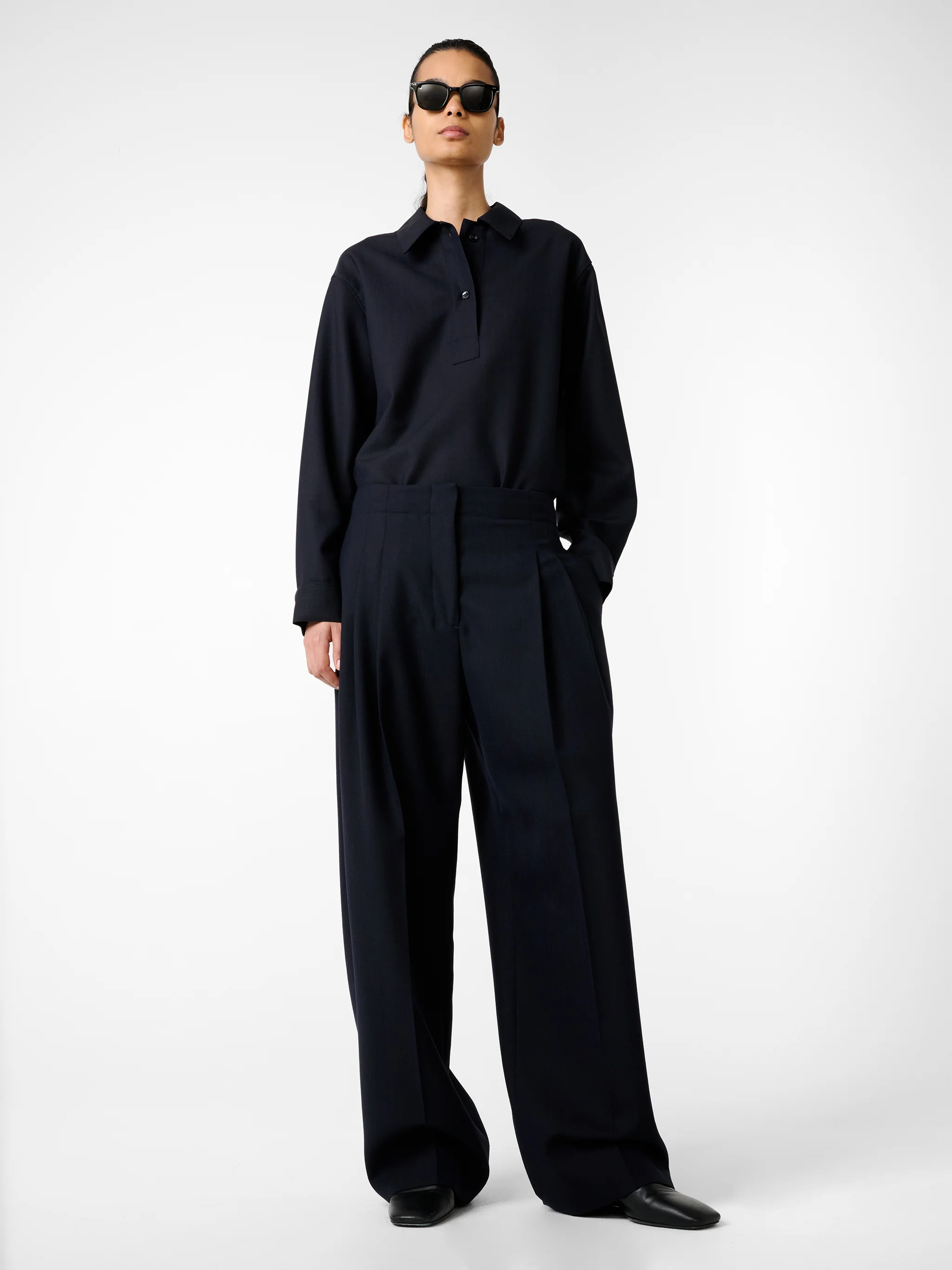 Pinole Shirt in Darkest Navy - Image 4