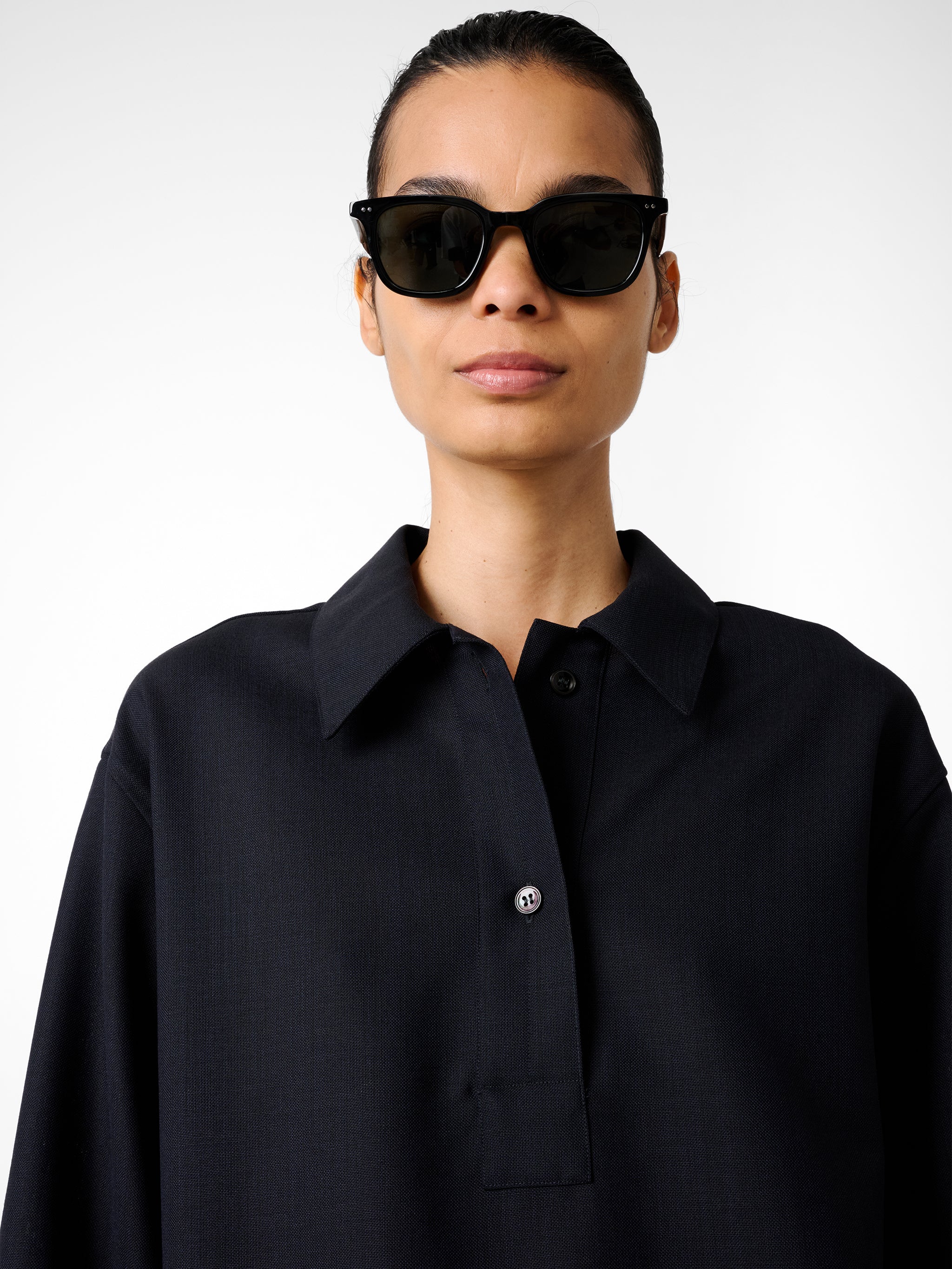 Pinole Shirt in Darkest Navy - Image 5