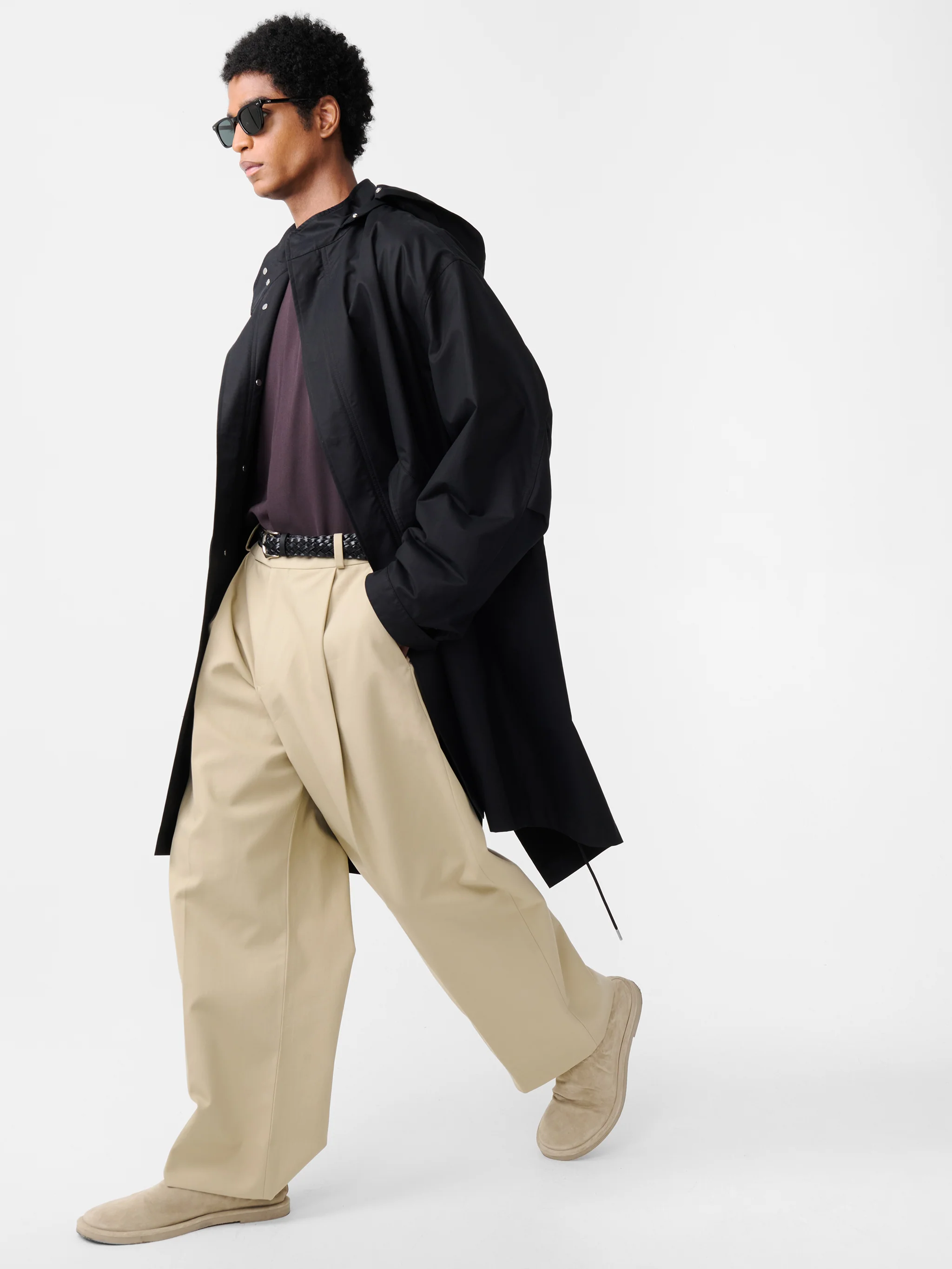 Pull Tailored Pant in Sand - Image 2