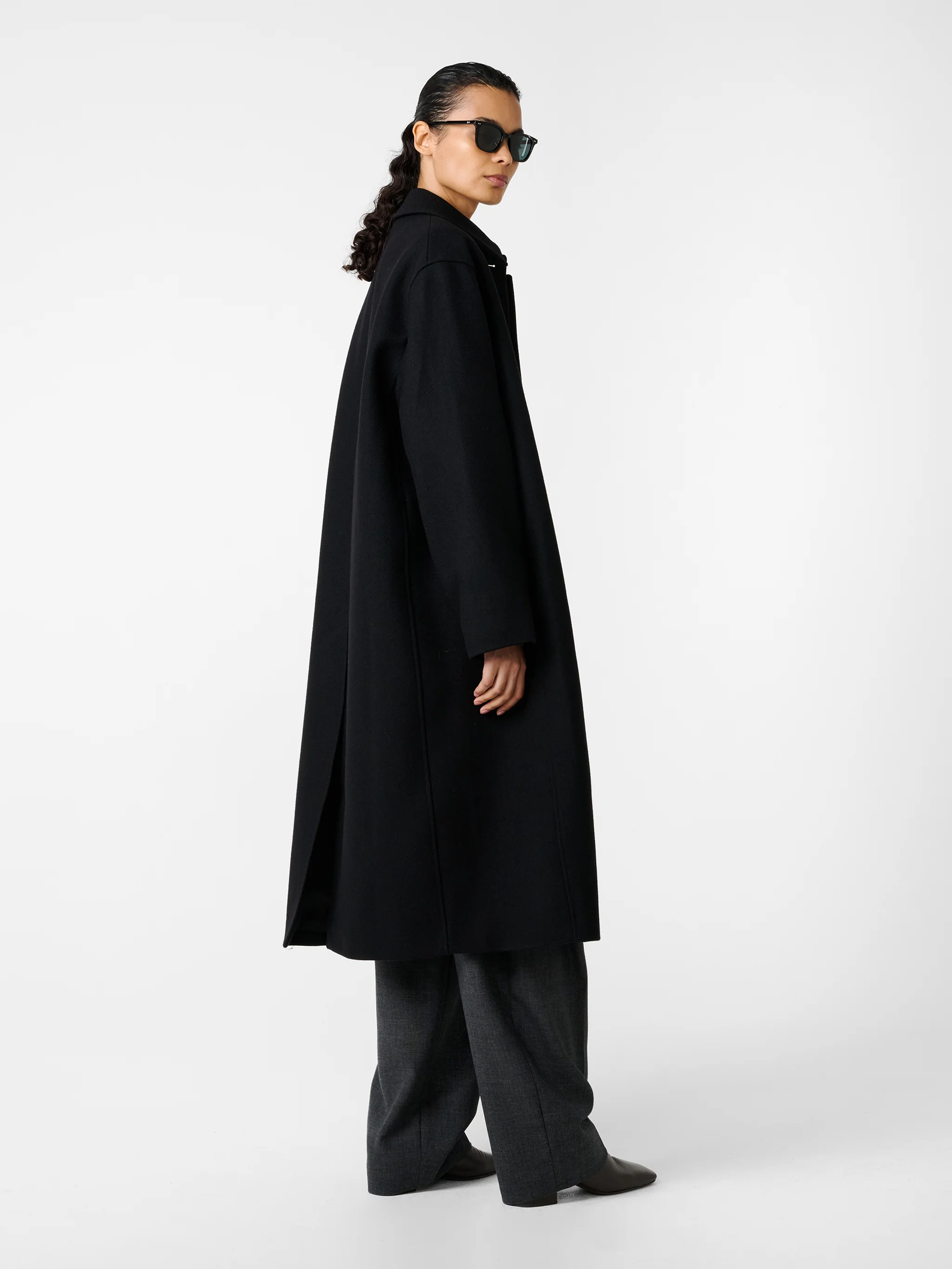 Ria Wool Coat in Black - Image 3