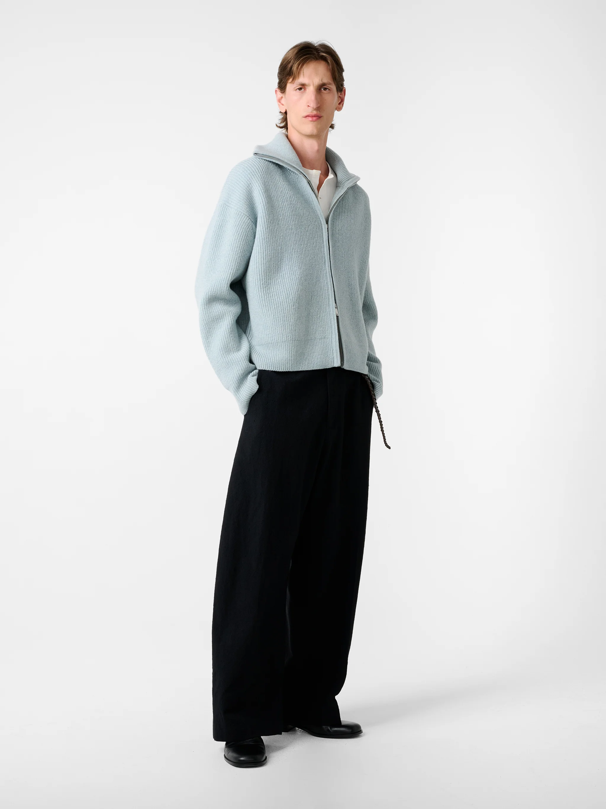 Sandos Knit in Mist - Image 6