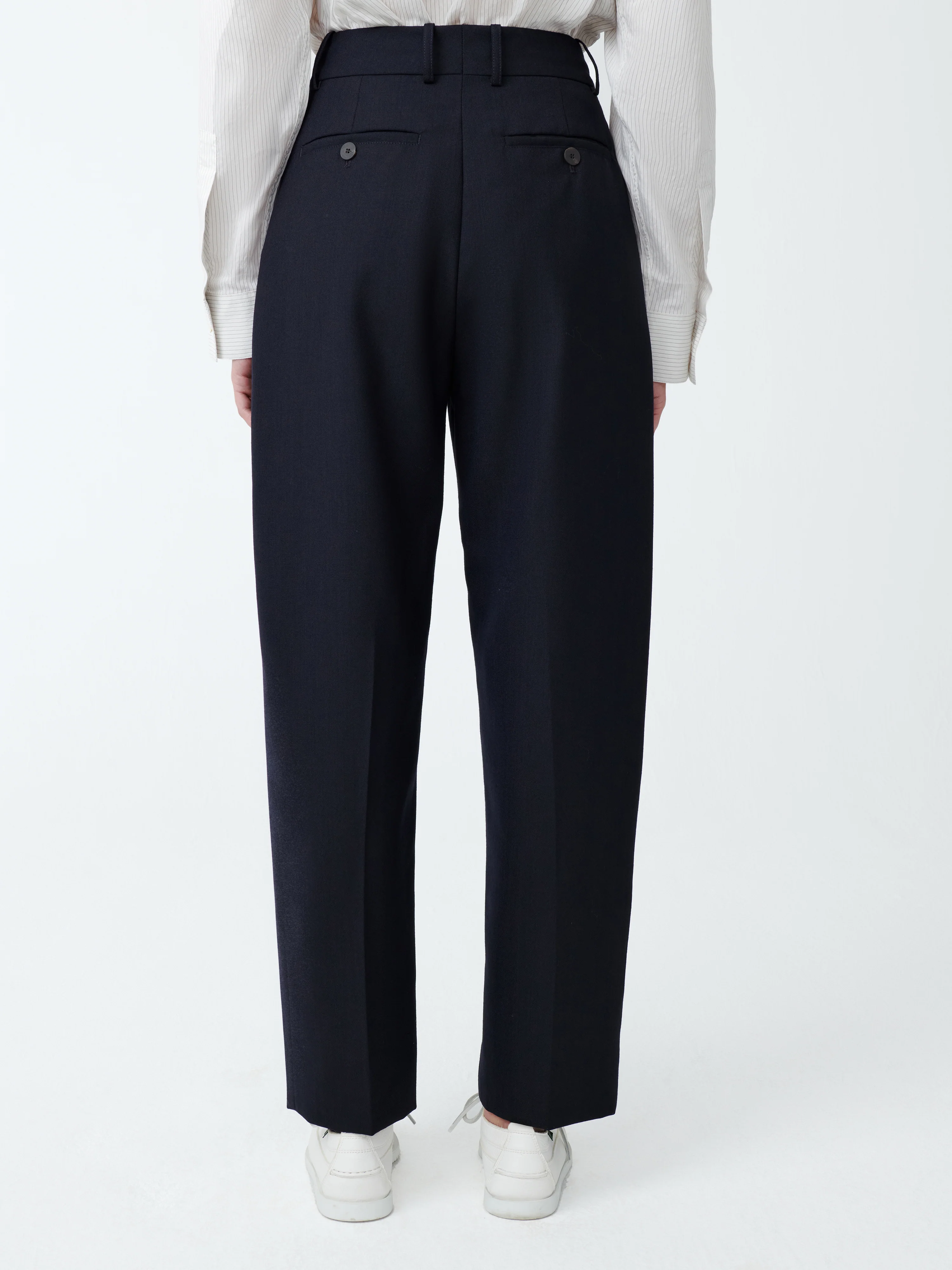 Sperro Tropical Wool Pant in Darkest Navy - Image 4