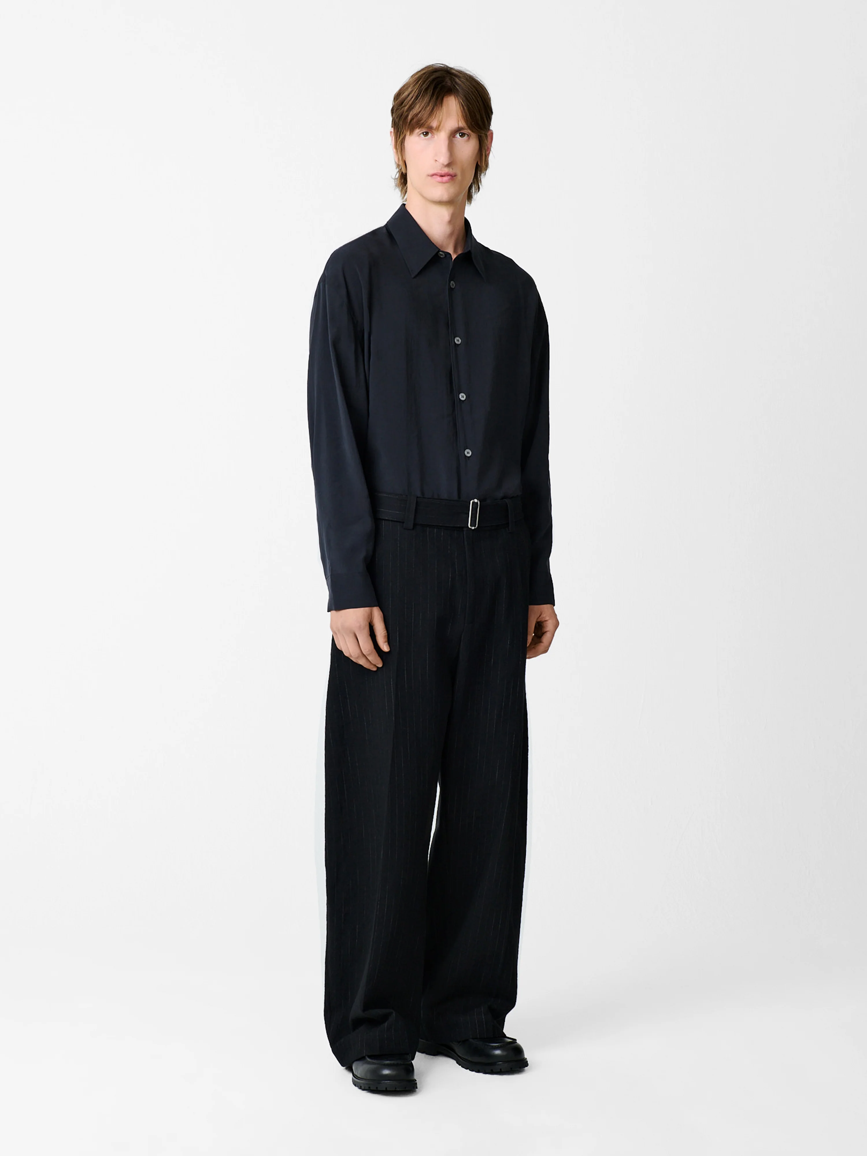 Strike Shirt in Darkest Navy - Image 2