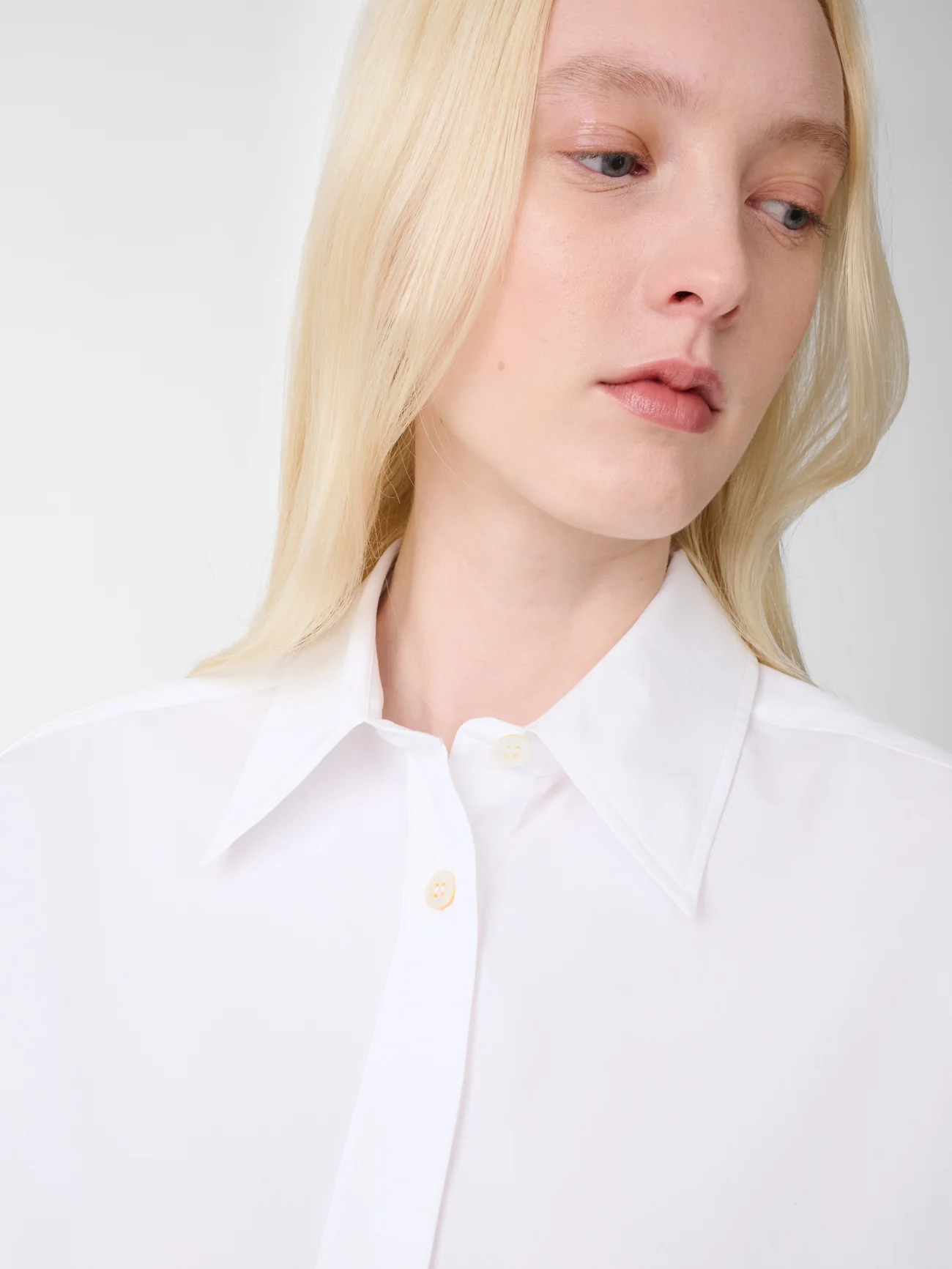 Tocoa Short Sleeve Shirt in White - Image 6