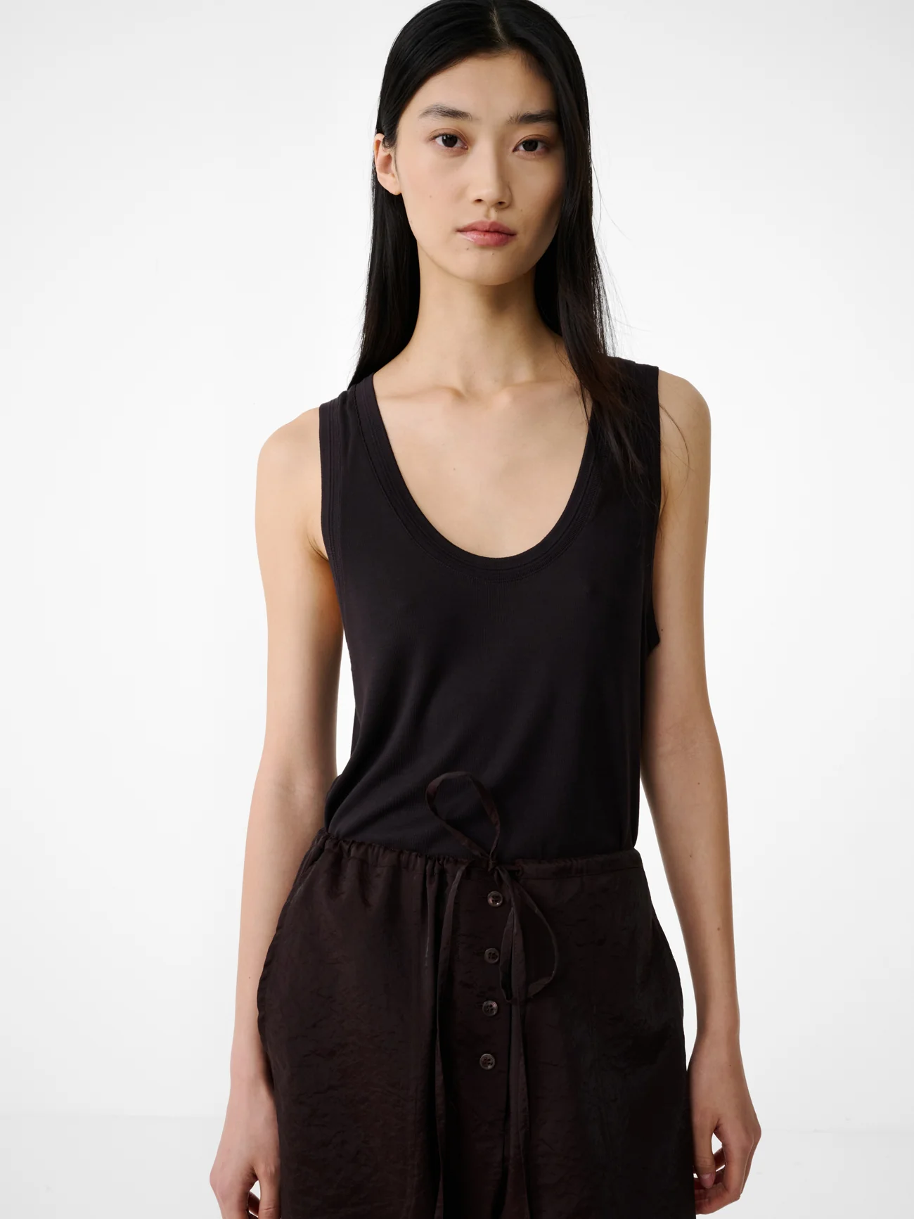 Votan Jersery Top in Black Grape