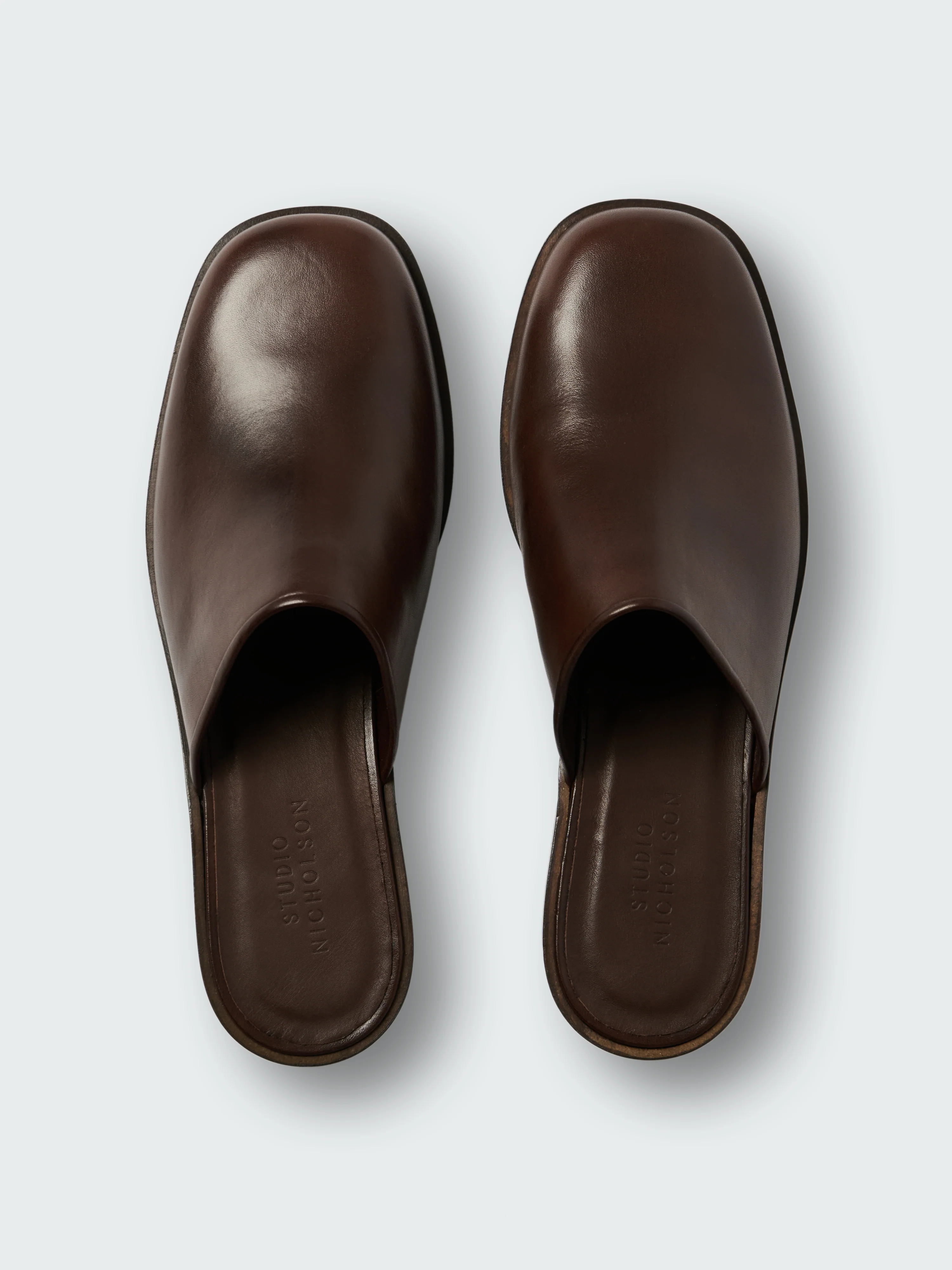 Women's Barlow Shoe in Cocoa - Image 4