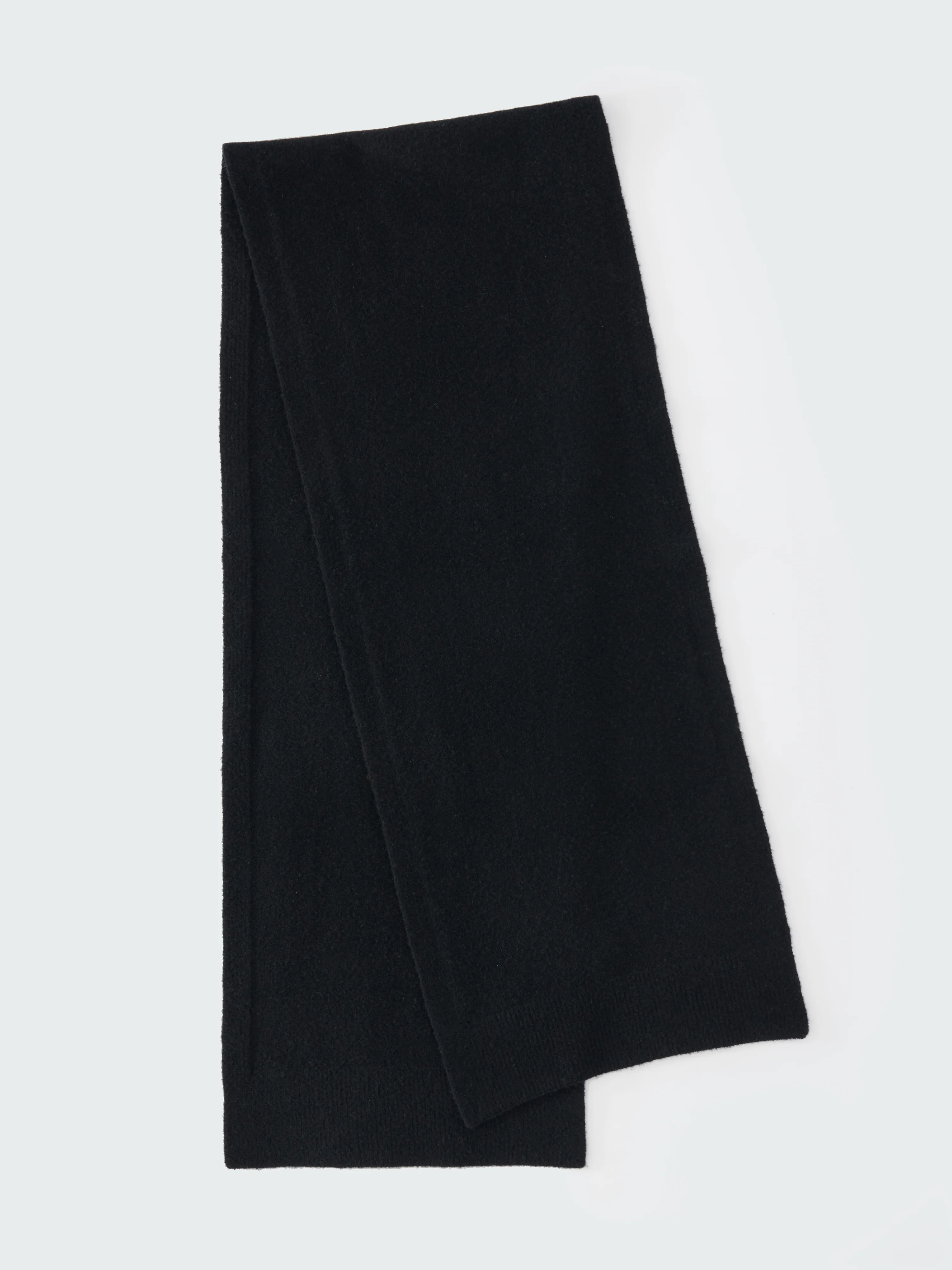 Yokos Scarf in Black